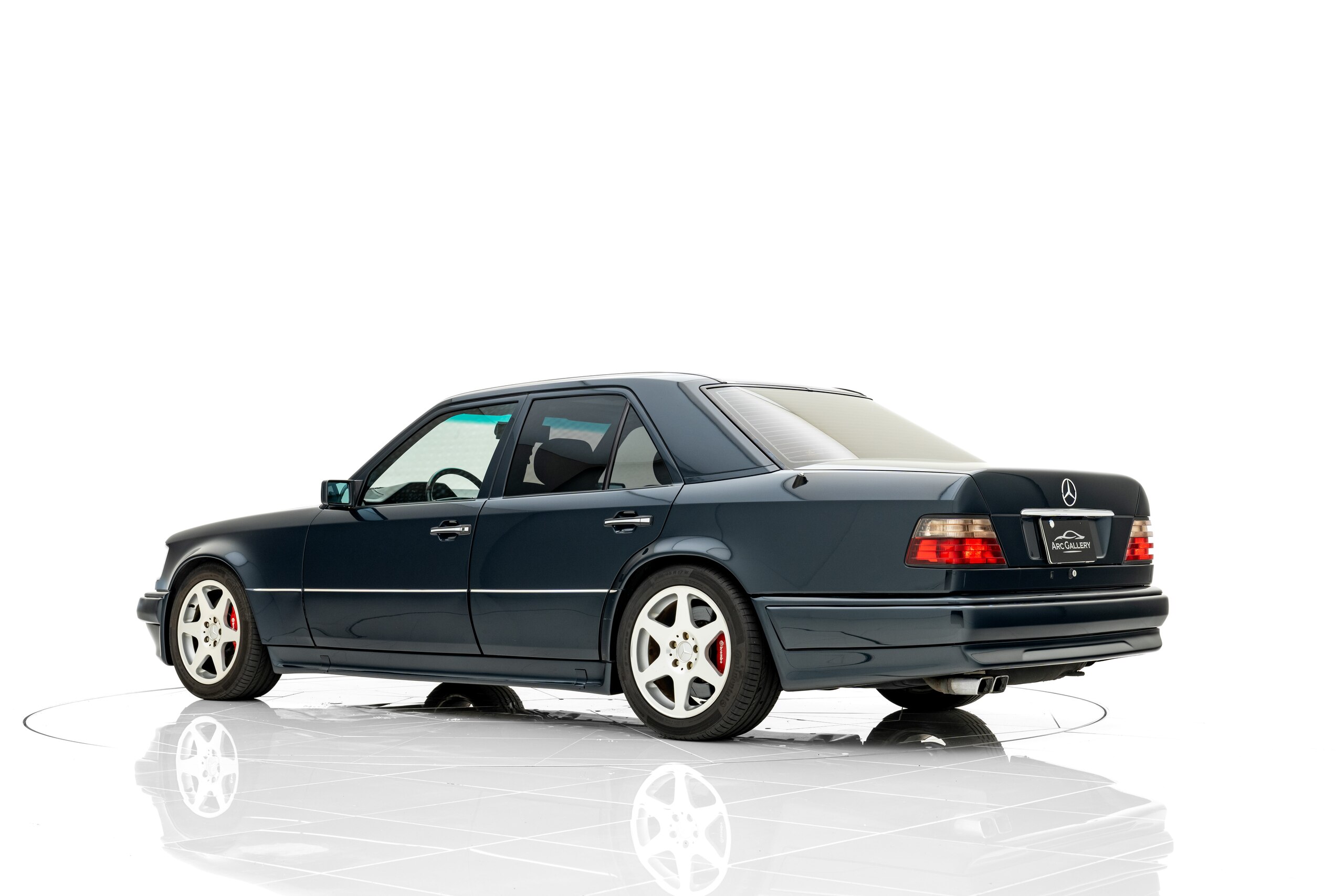 Mercedes Benz 500E (photo: 6)