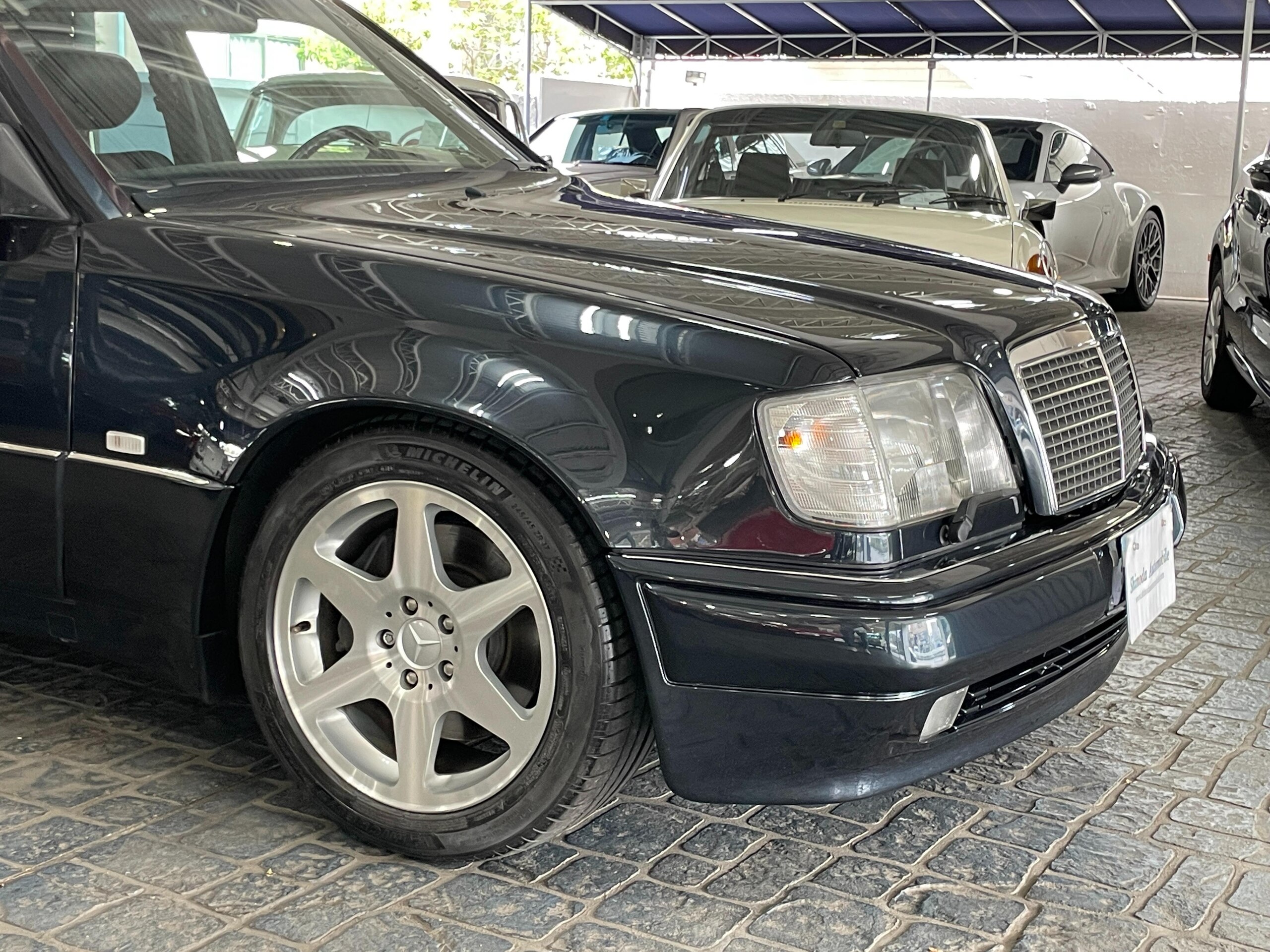 Mercedes Benz E500 Limited (photo: 5)