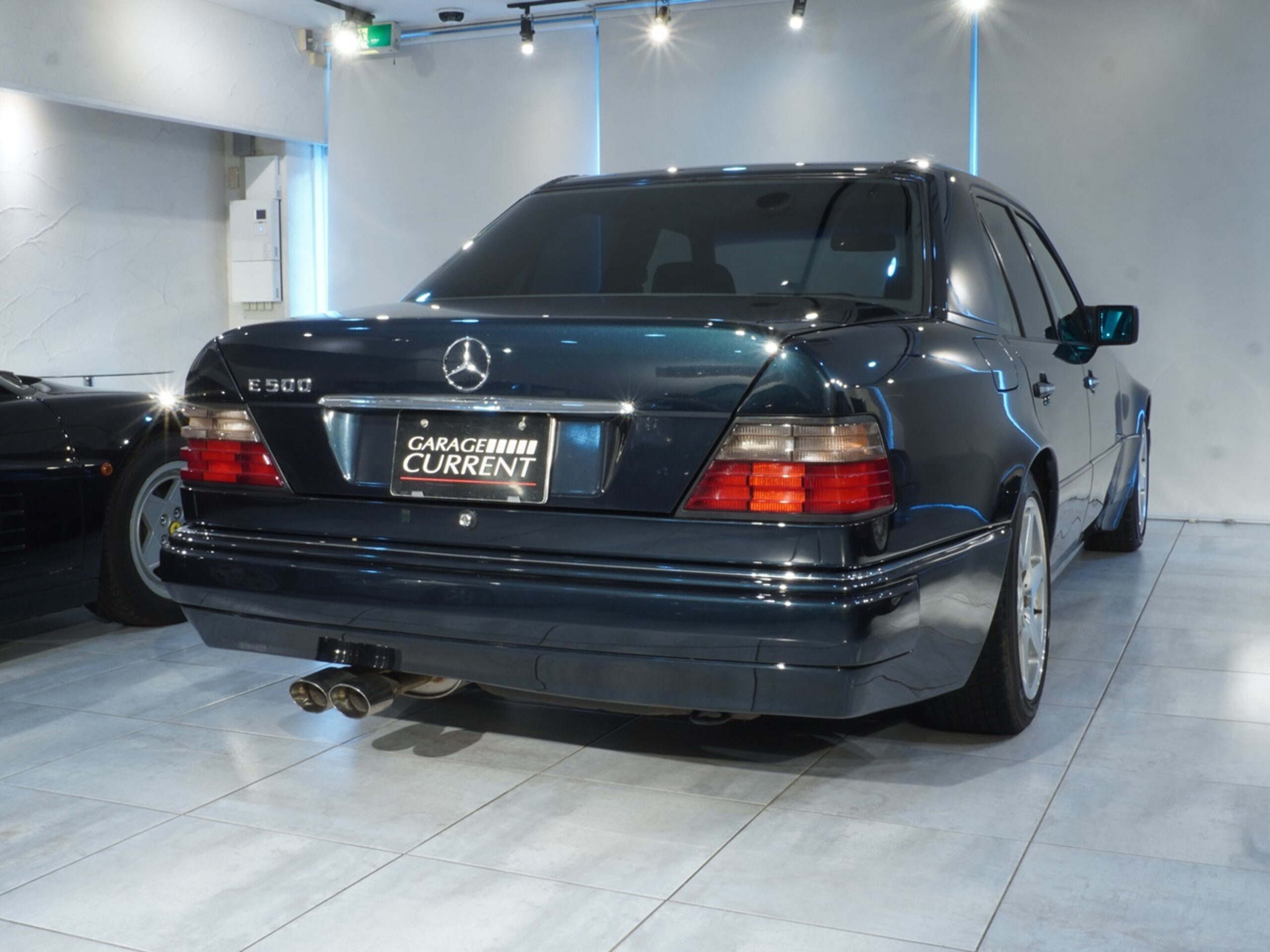 Mercedes Benz E500 Limited (photo: 1)