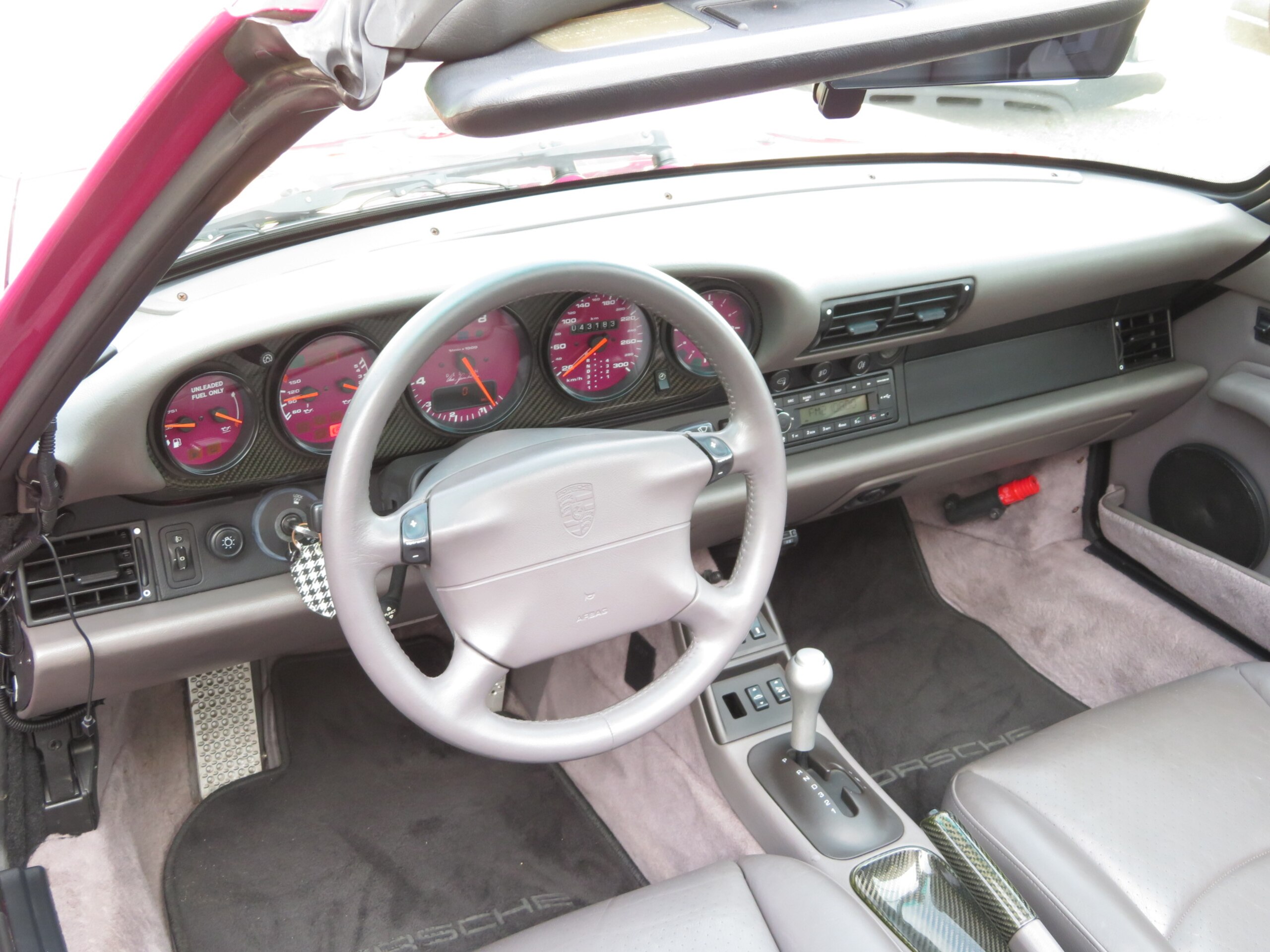 Porsche 911 Cabriolet (photo: 9)
