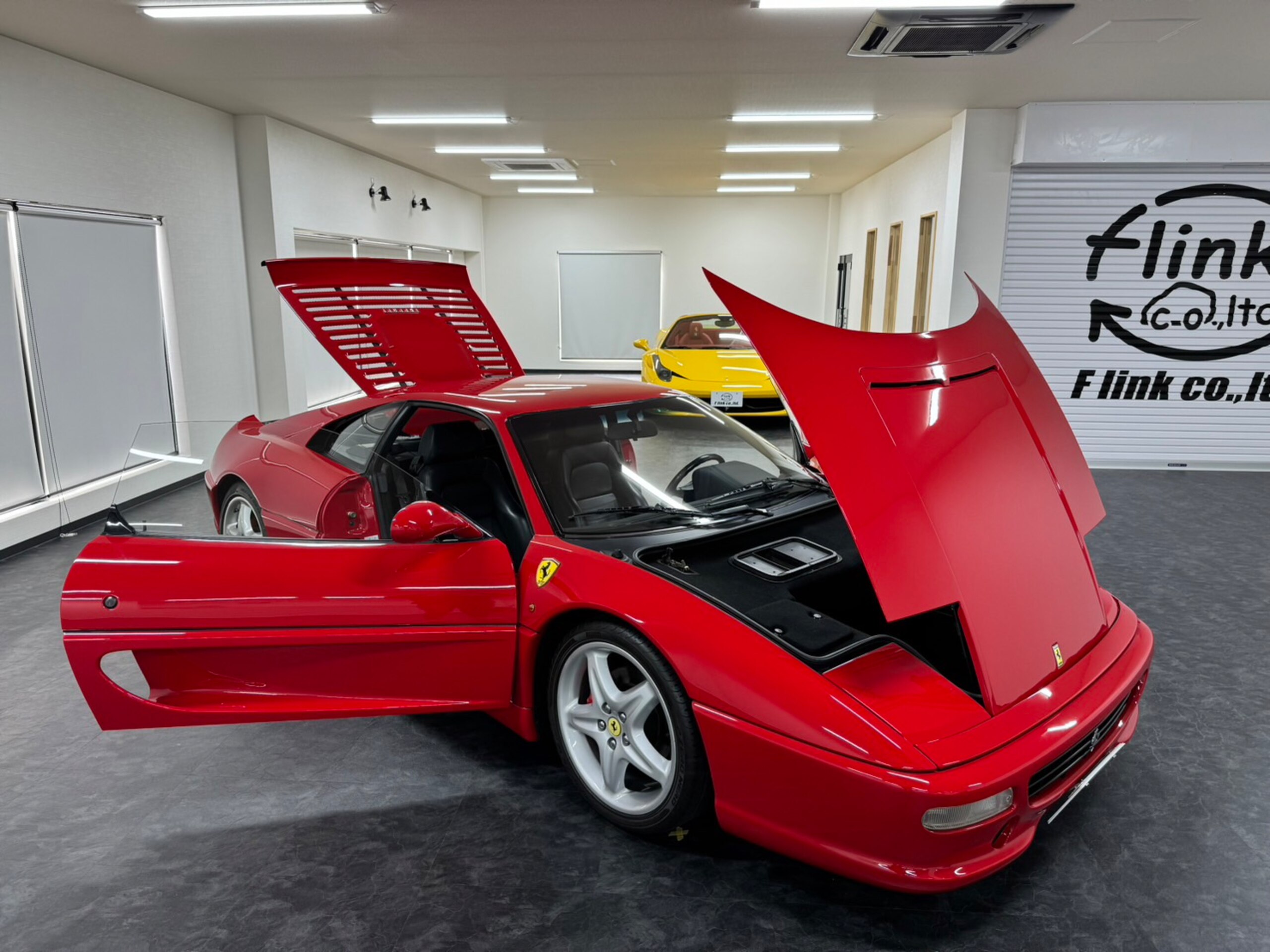 Ferrari F355 Berlinetta (photo: 7)