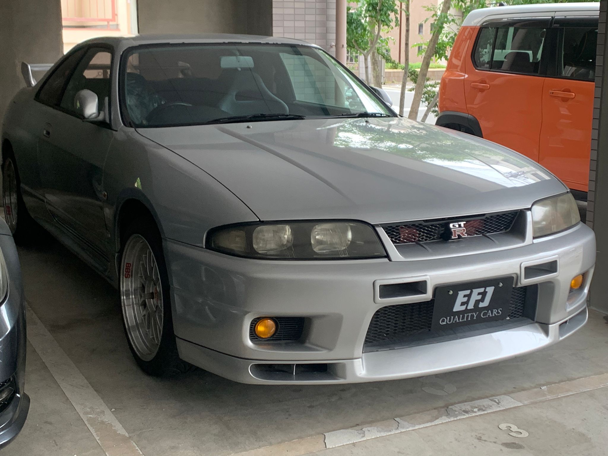 Nissan Skyline GT-R (photo: 2)