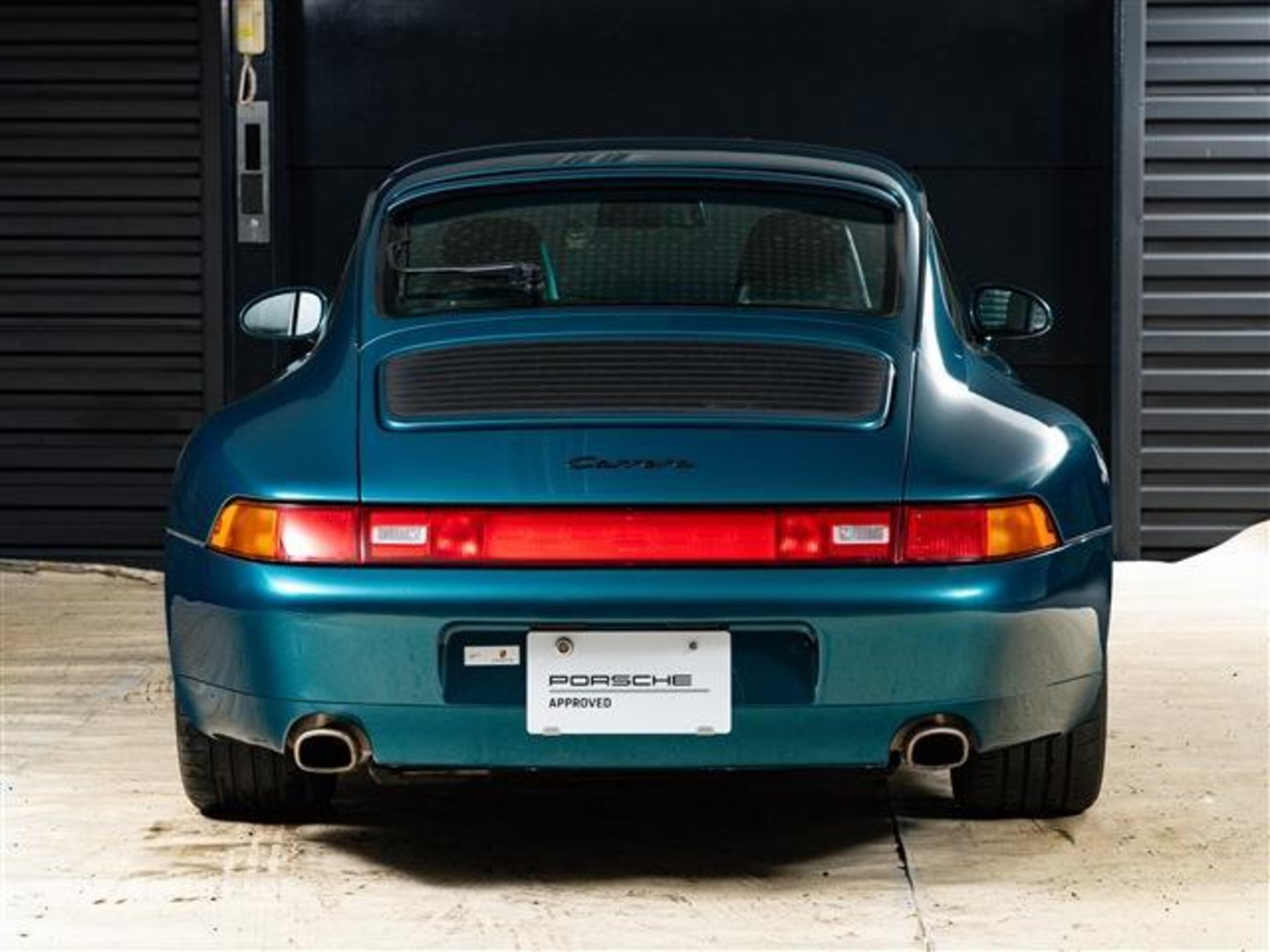 Porsche 911 Carrera (photo: 2)