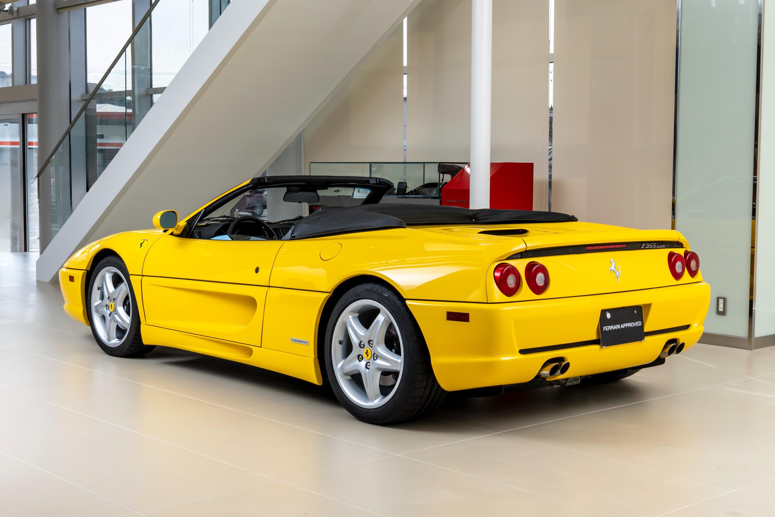 Ferrari F355 Spider (photo: 8)