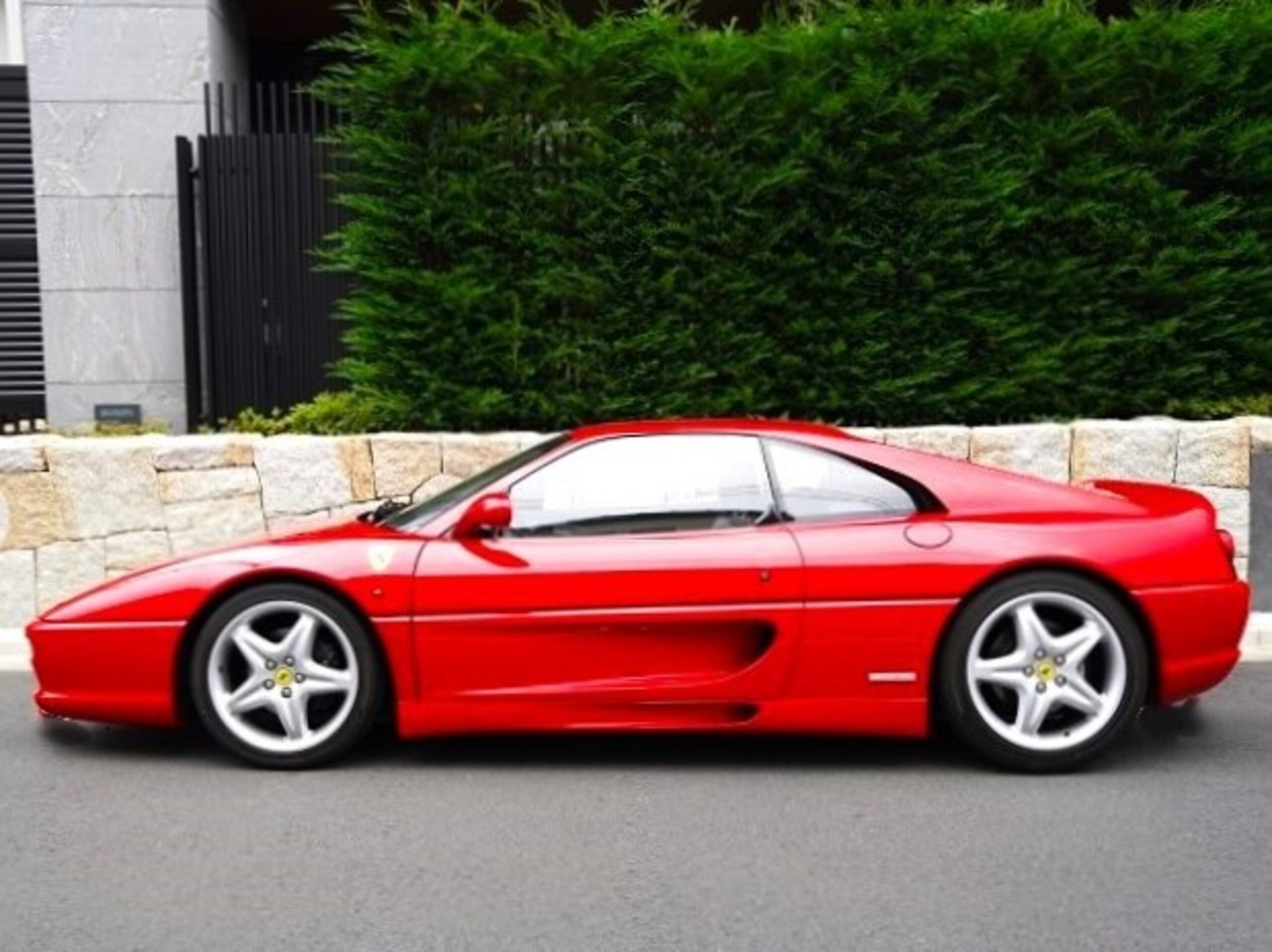 Ferrari F355 Berlinetta (photo: 3)