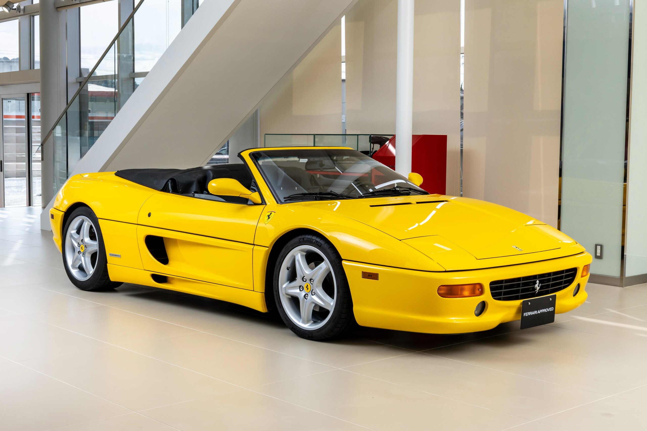 Ferrari F355 Spider (photo: 3)