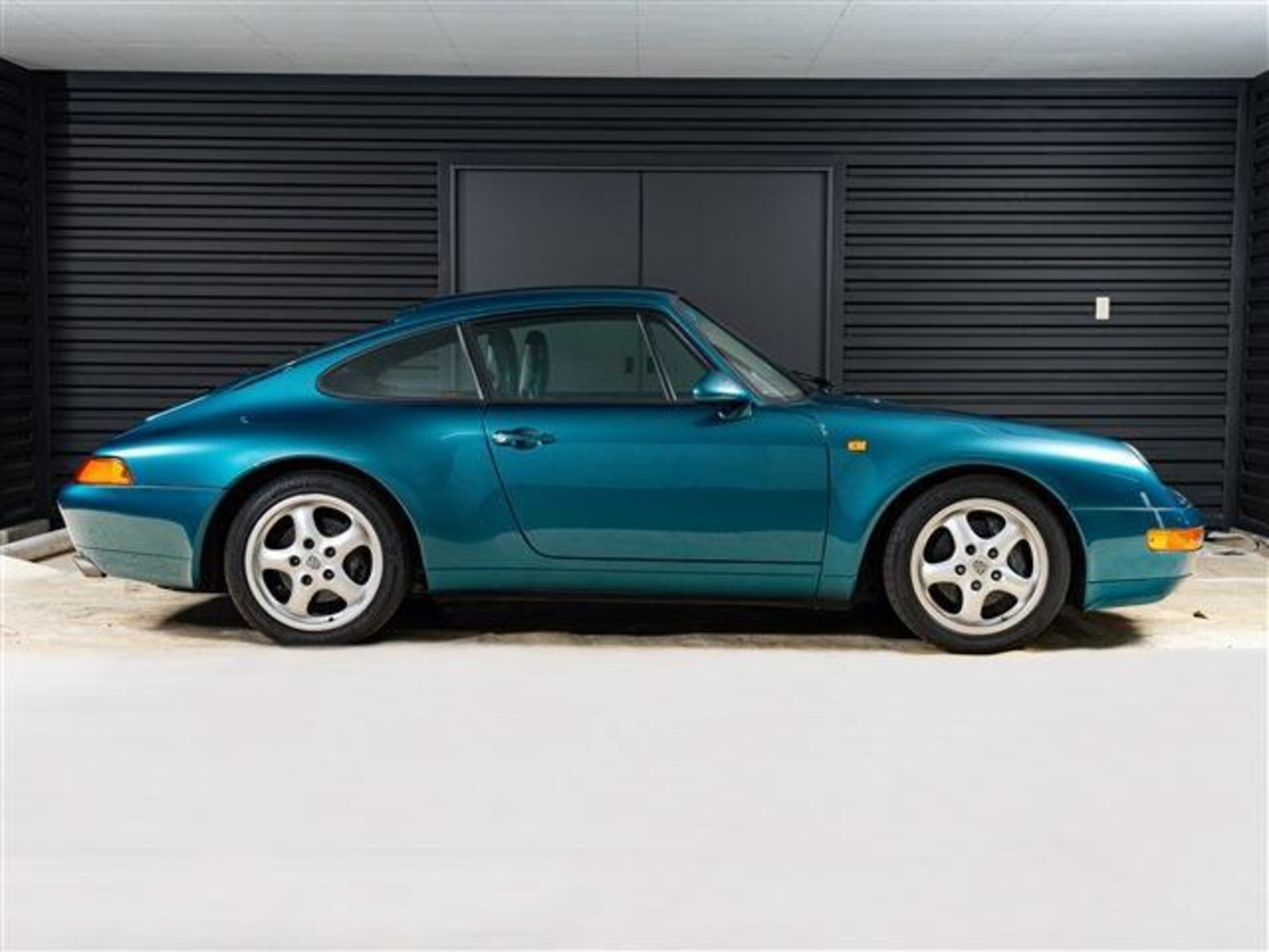 Porsche 911 Carrera (photo: 4)