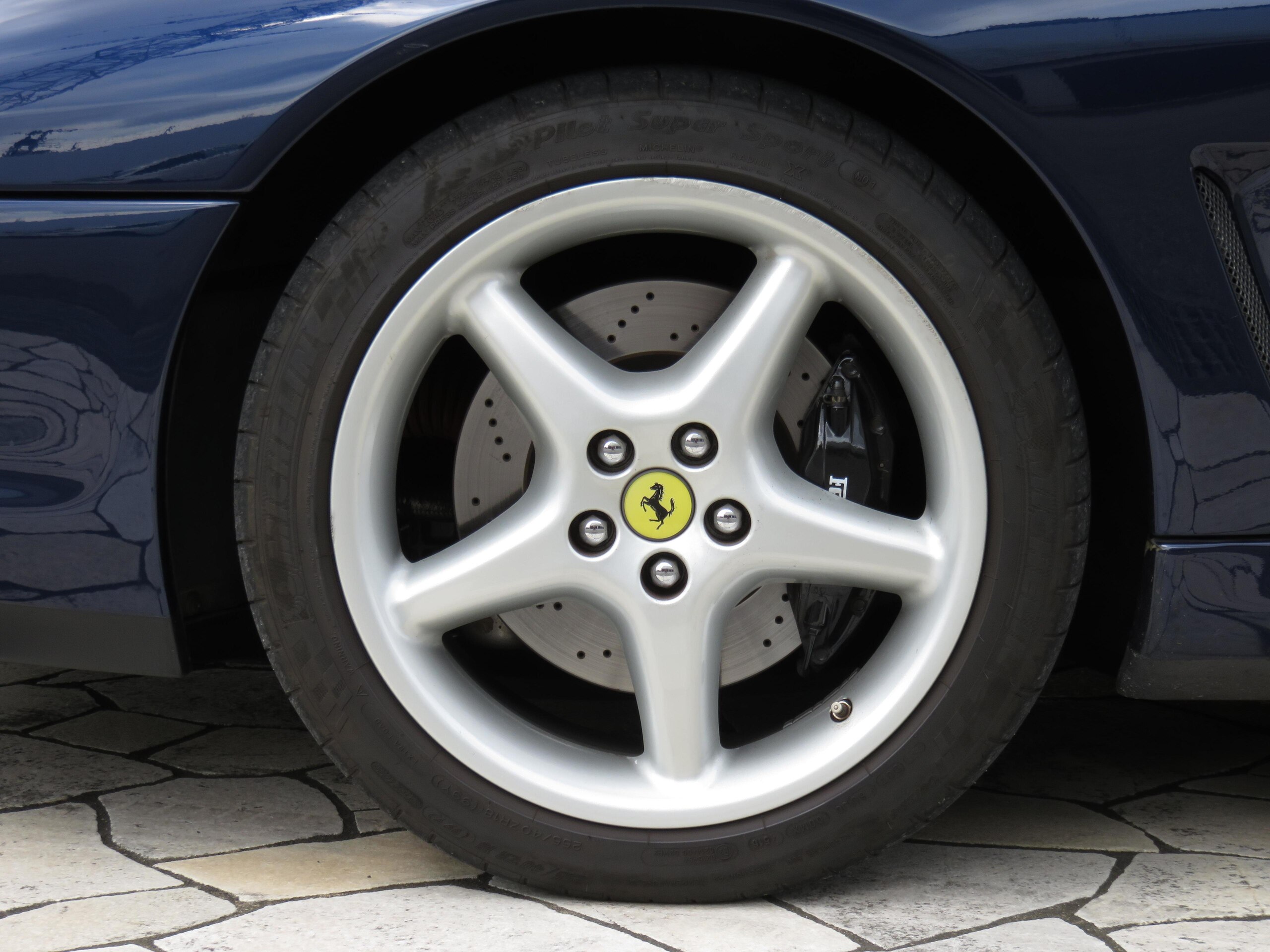 Ferrari 550 Maranello (photo: 17)