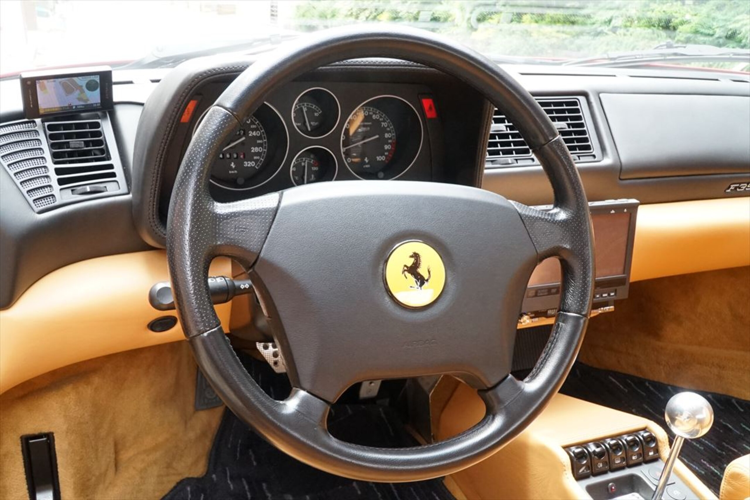 Ferrari F355 Berlinetta (photo: 10)