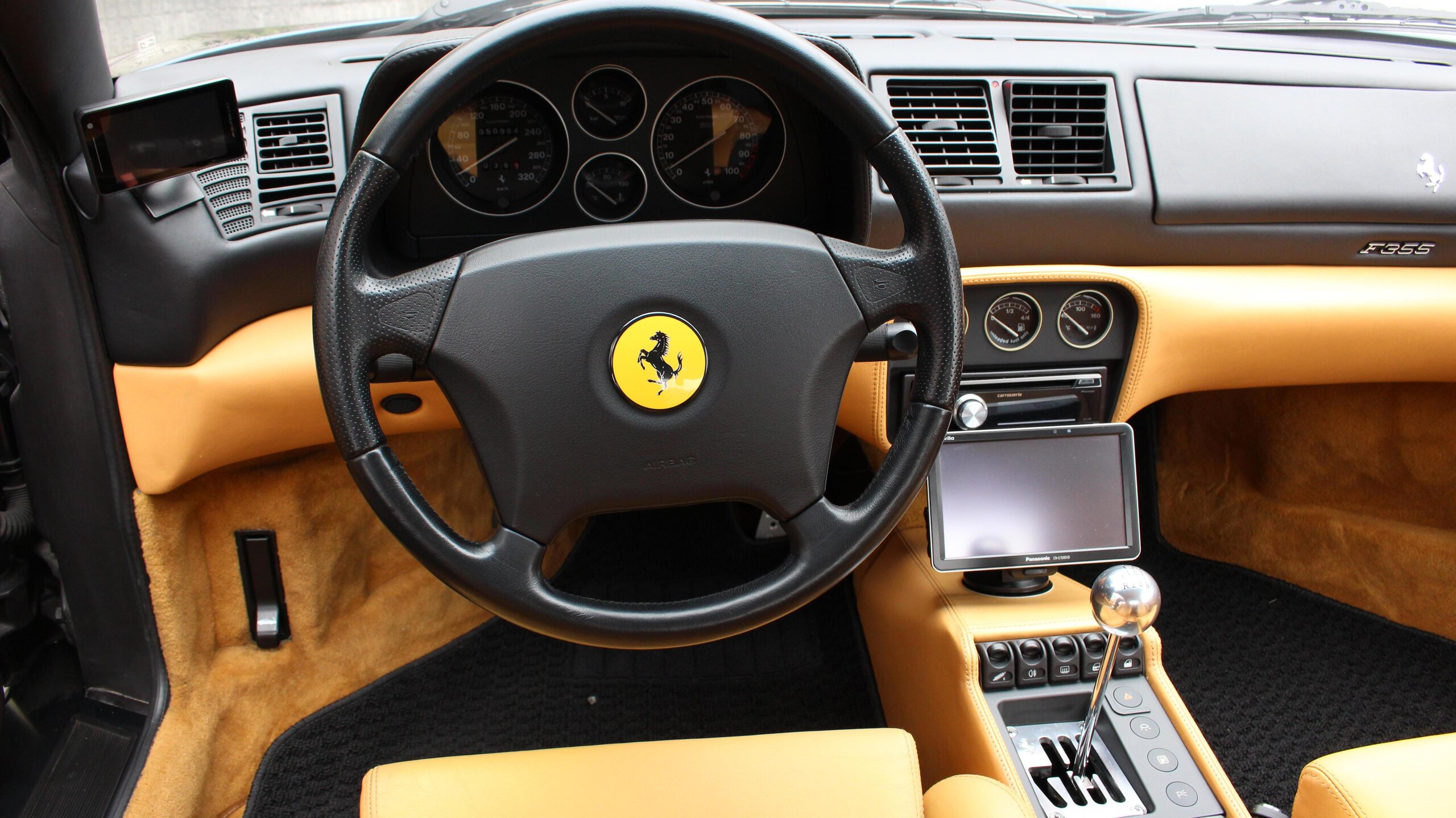 Ferrari F355 Berlinetta (photo: 10)