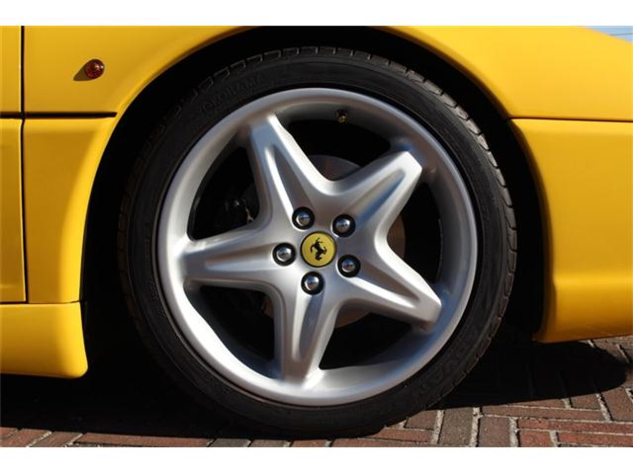 Ferrari F355 Berlinetta (photo: 13)