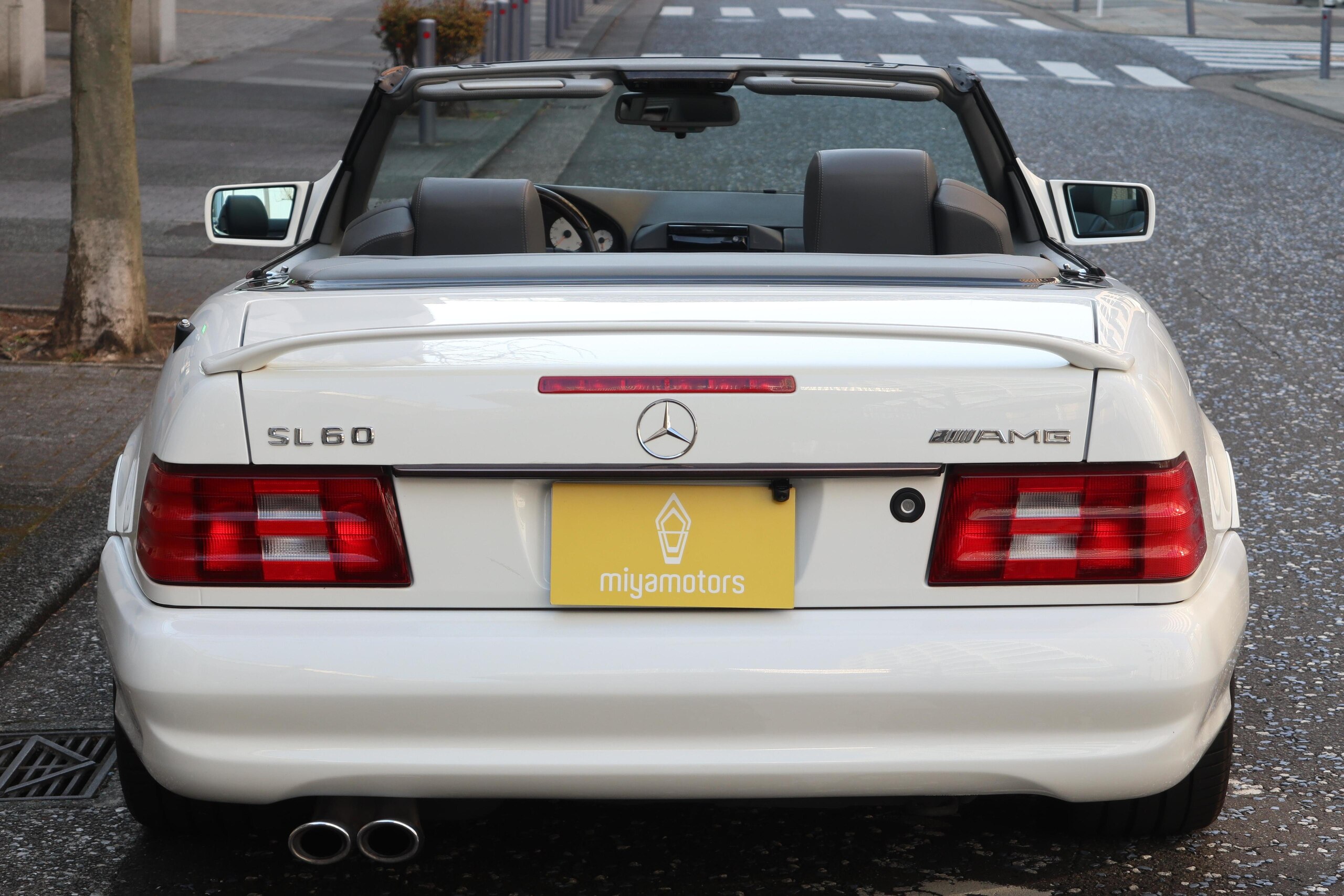 Mercedes Benz SL60 AMG (photo: 2)