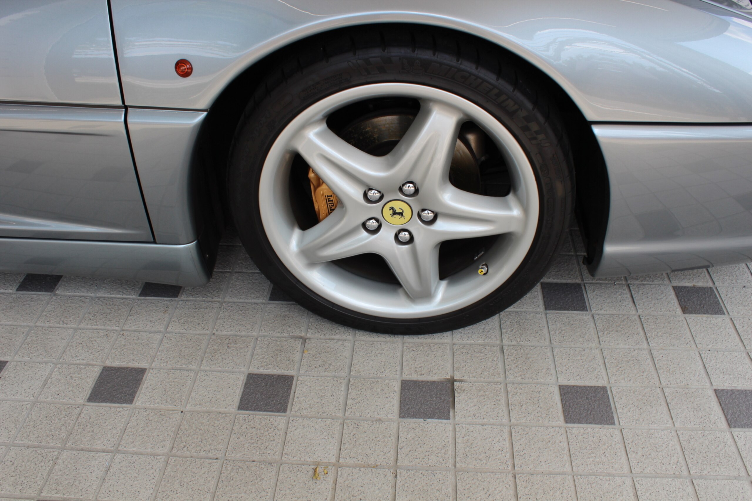 Ferrari F355 Berlinetta (photo: 10)