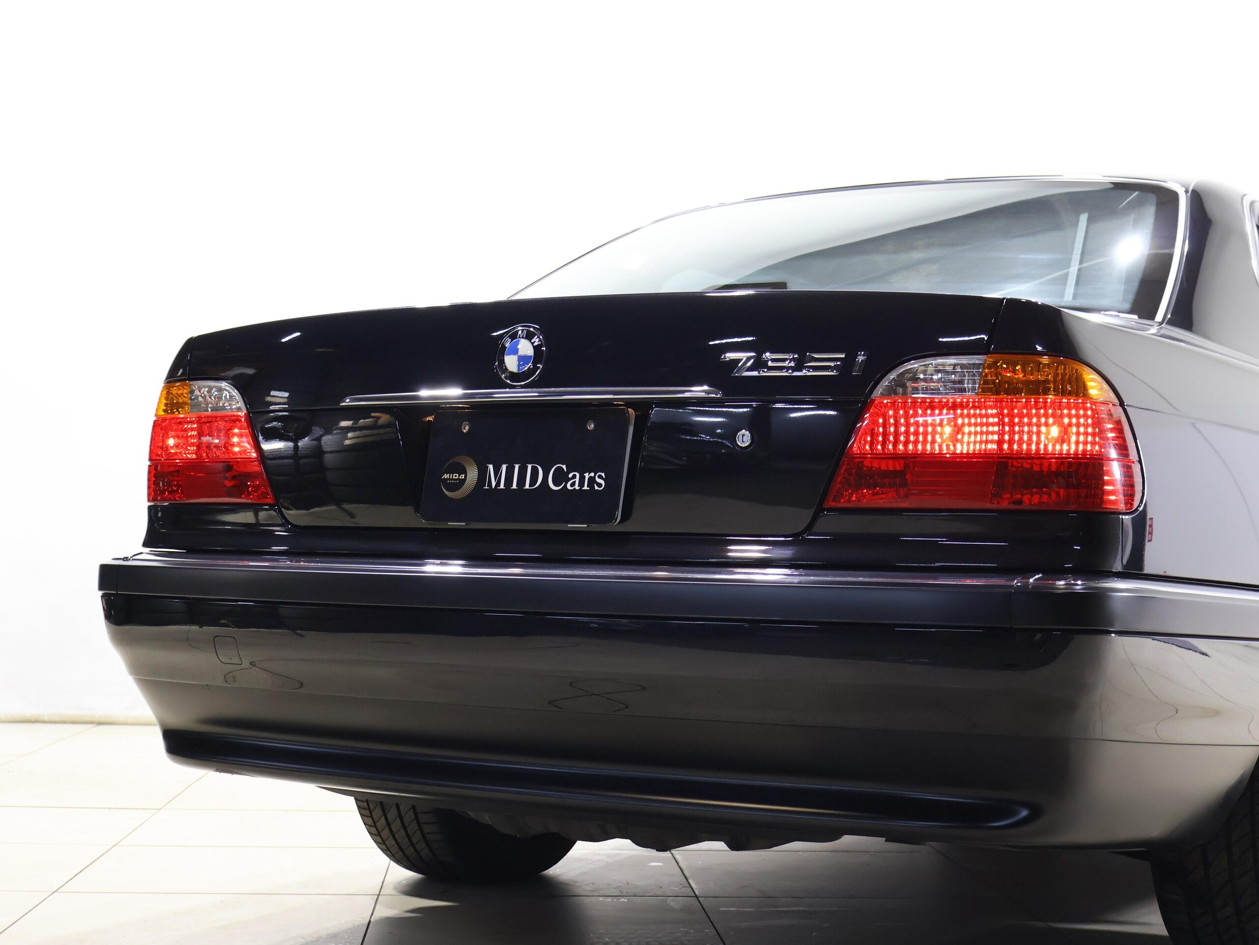 BMW 735i (photo: 5)