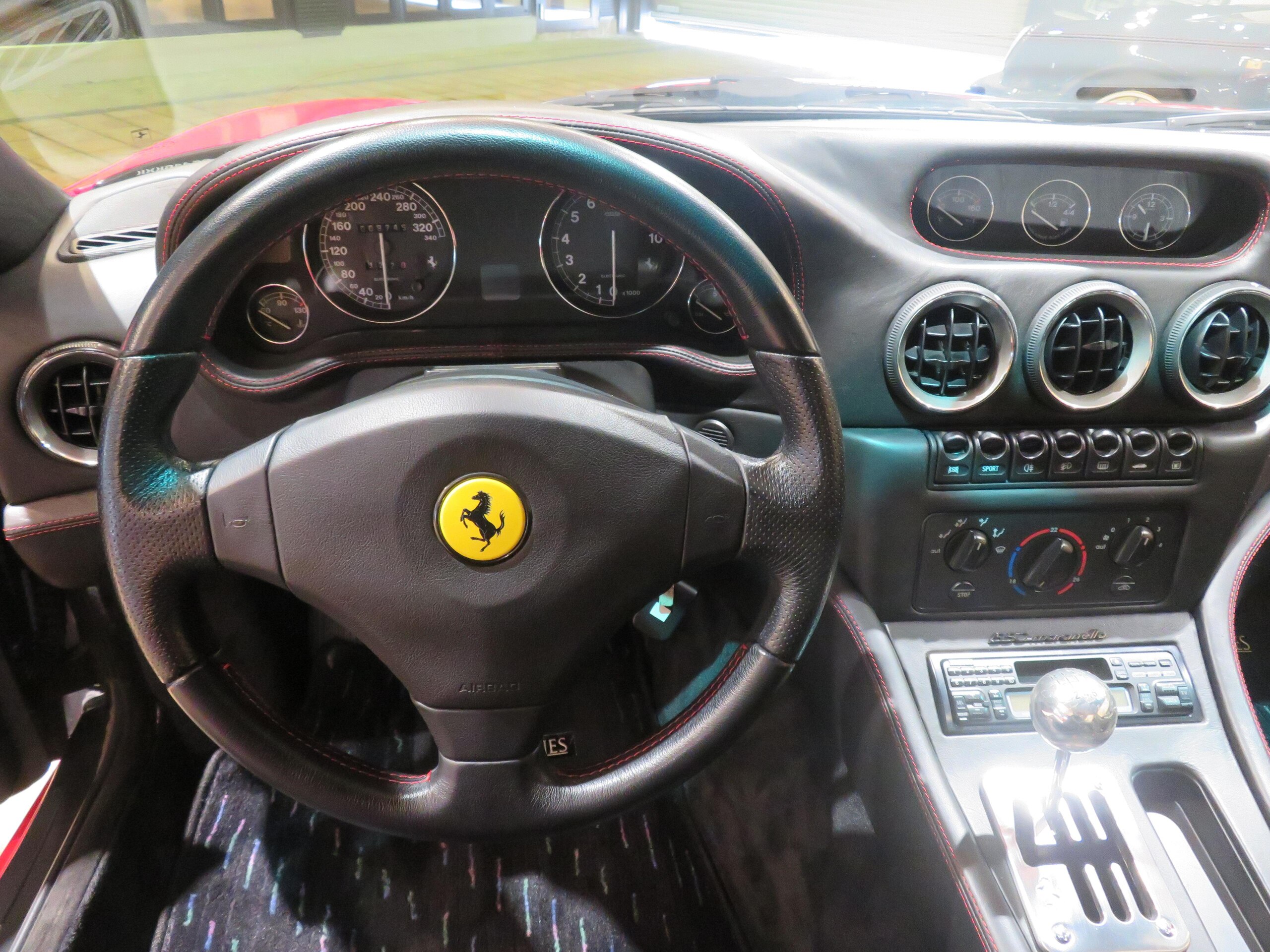 Ferrari 550 Maranello (photo: 8)
