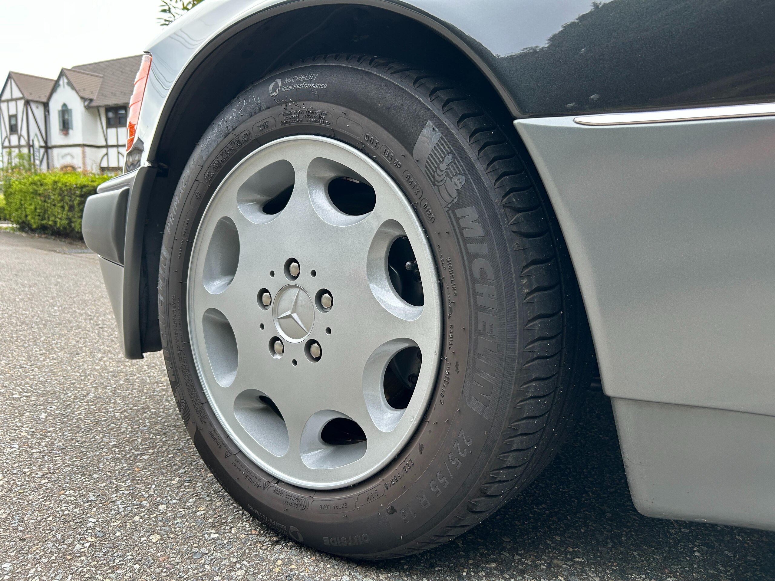 Mercedes Benz 500E (photo: 10)