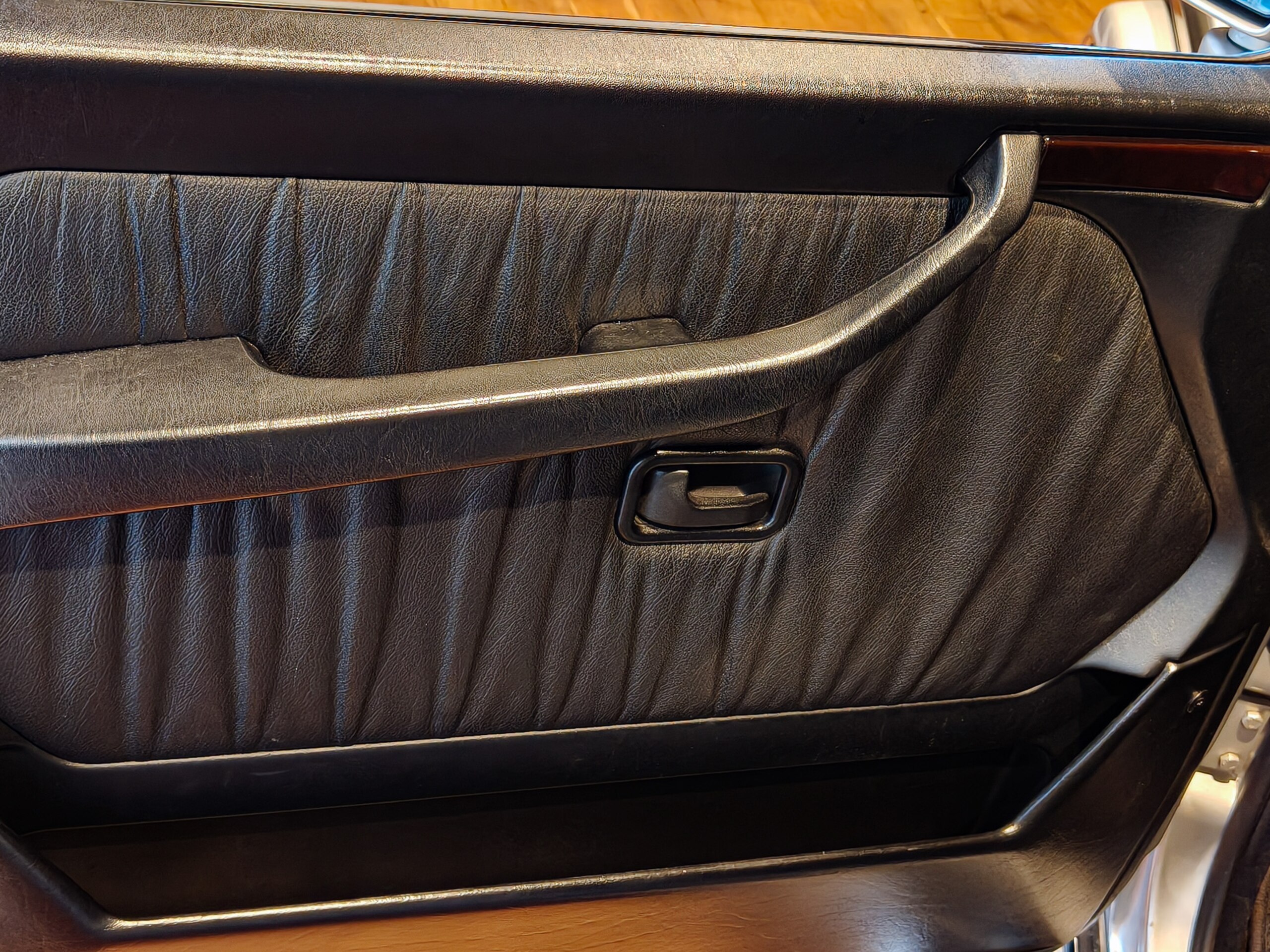 Mercedes Benz G320 (photo: 5)