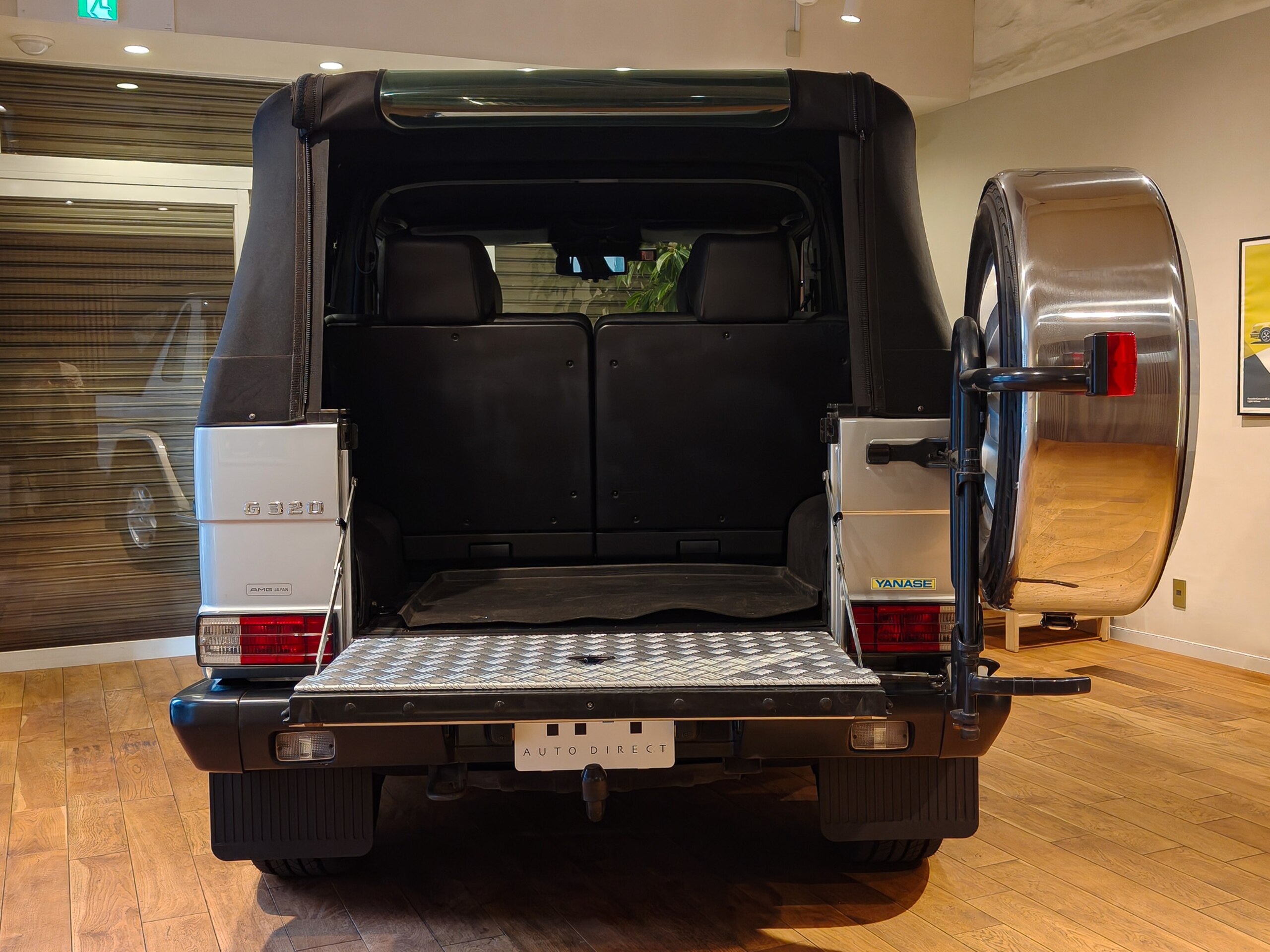 Mercedes Benz G320 (photo: 20)