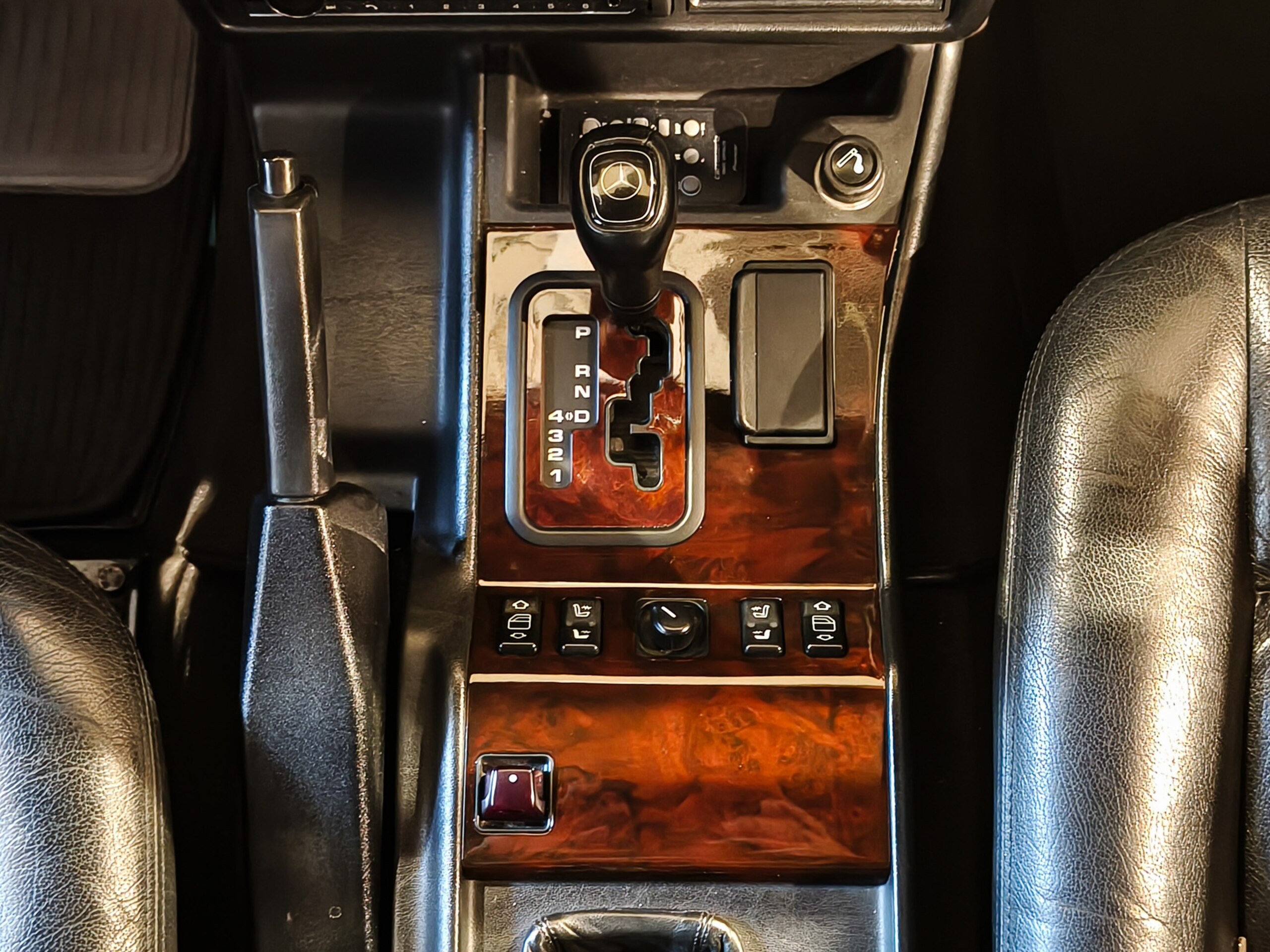 Mercedes Benz G320 (photo: 13)