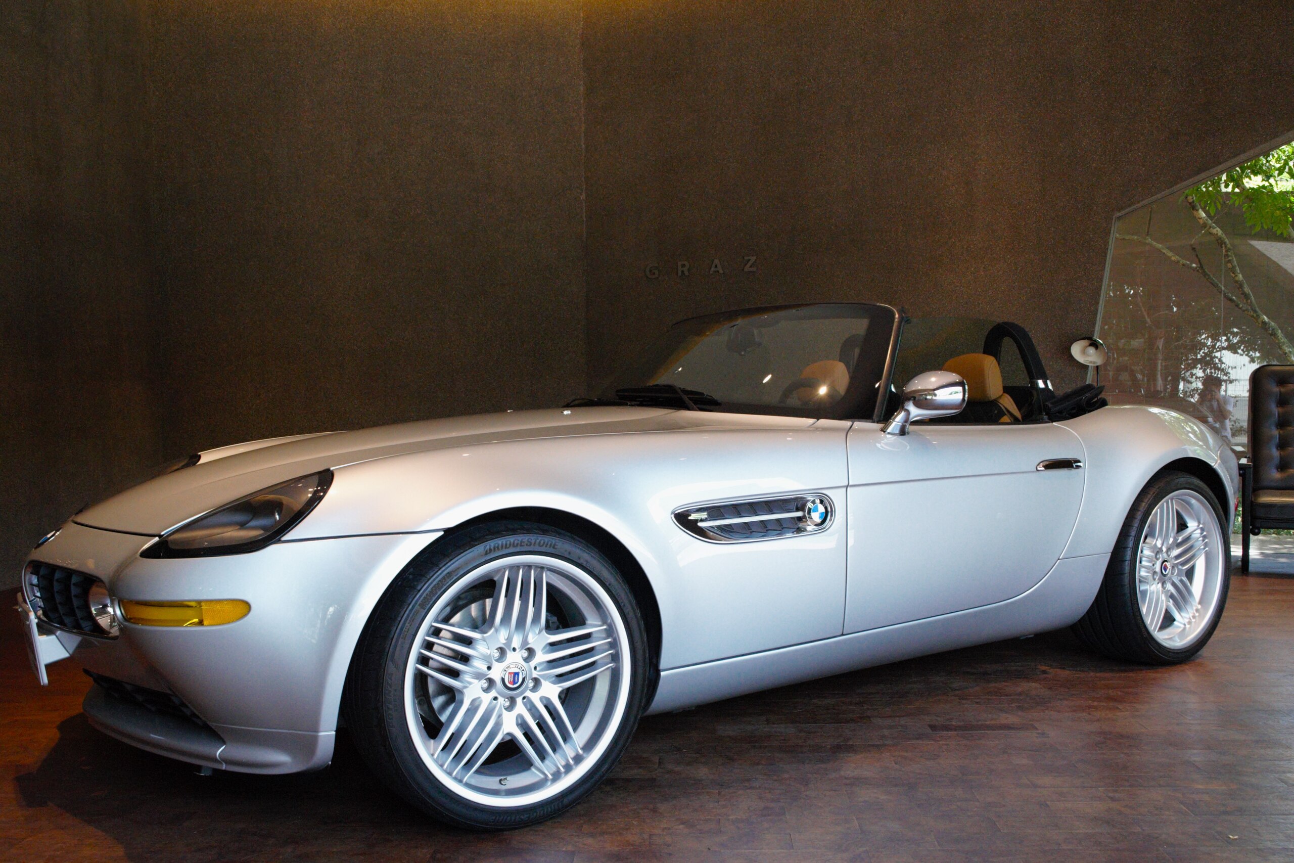 BMW Z8 (photo: 2)