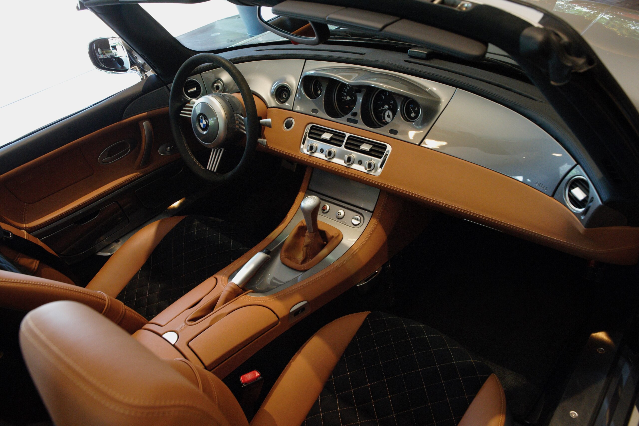 BMW Z8 (photo: 16)