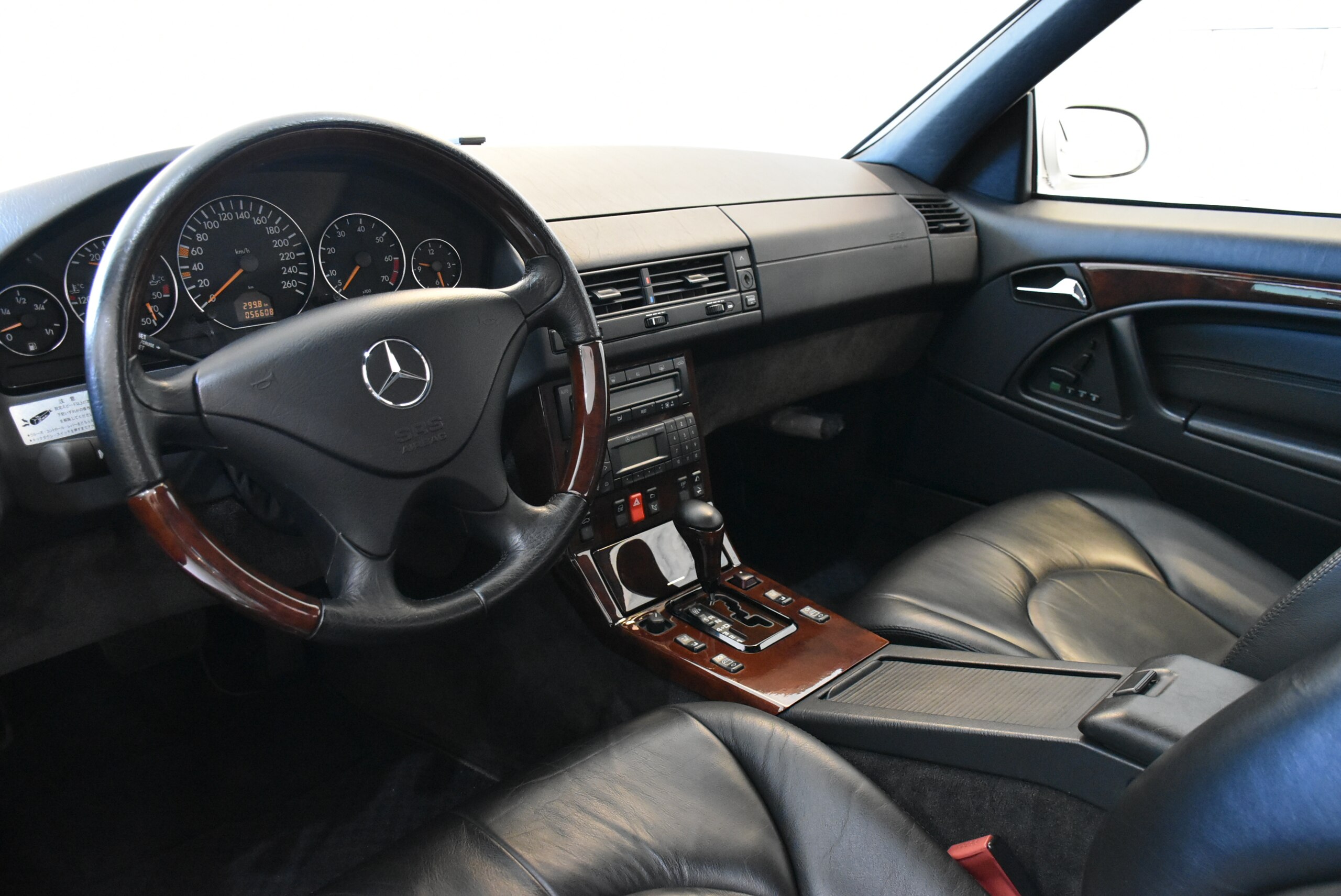 Mercedes Benz SL500 (photo: 5)