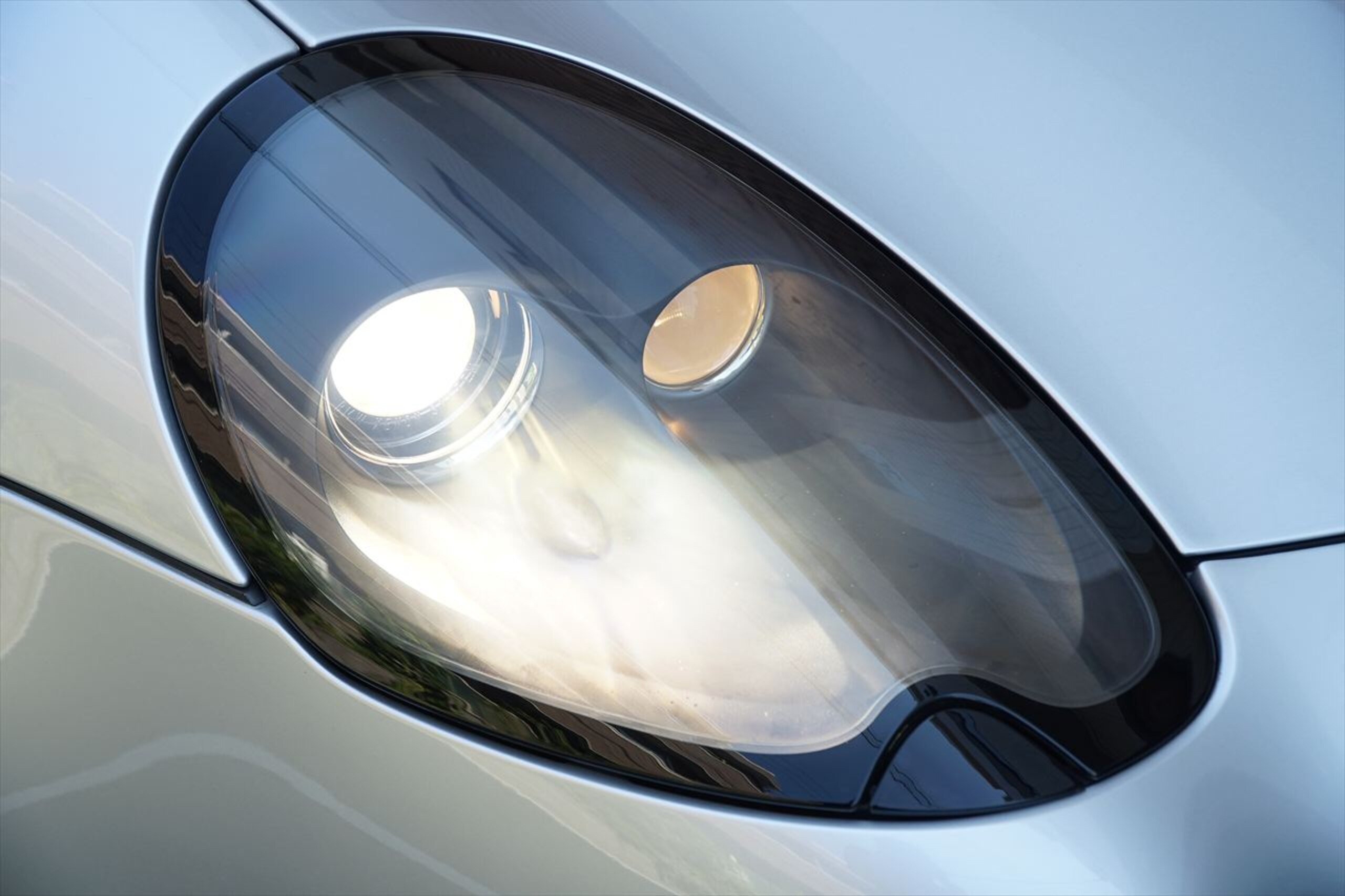 BMW Z8 (photo: 18)
