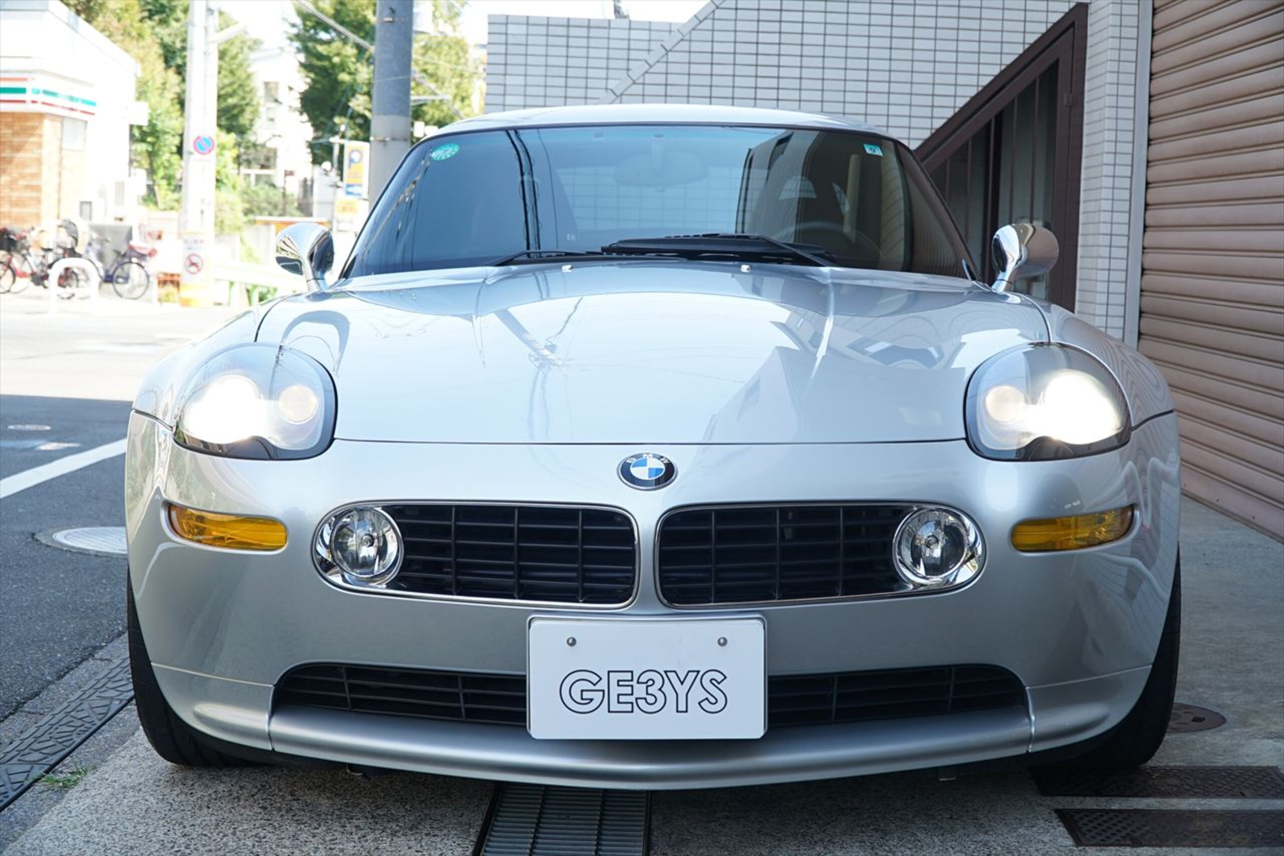 BMW Z8 (photo: 1)