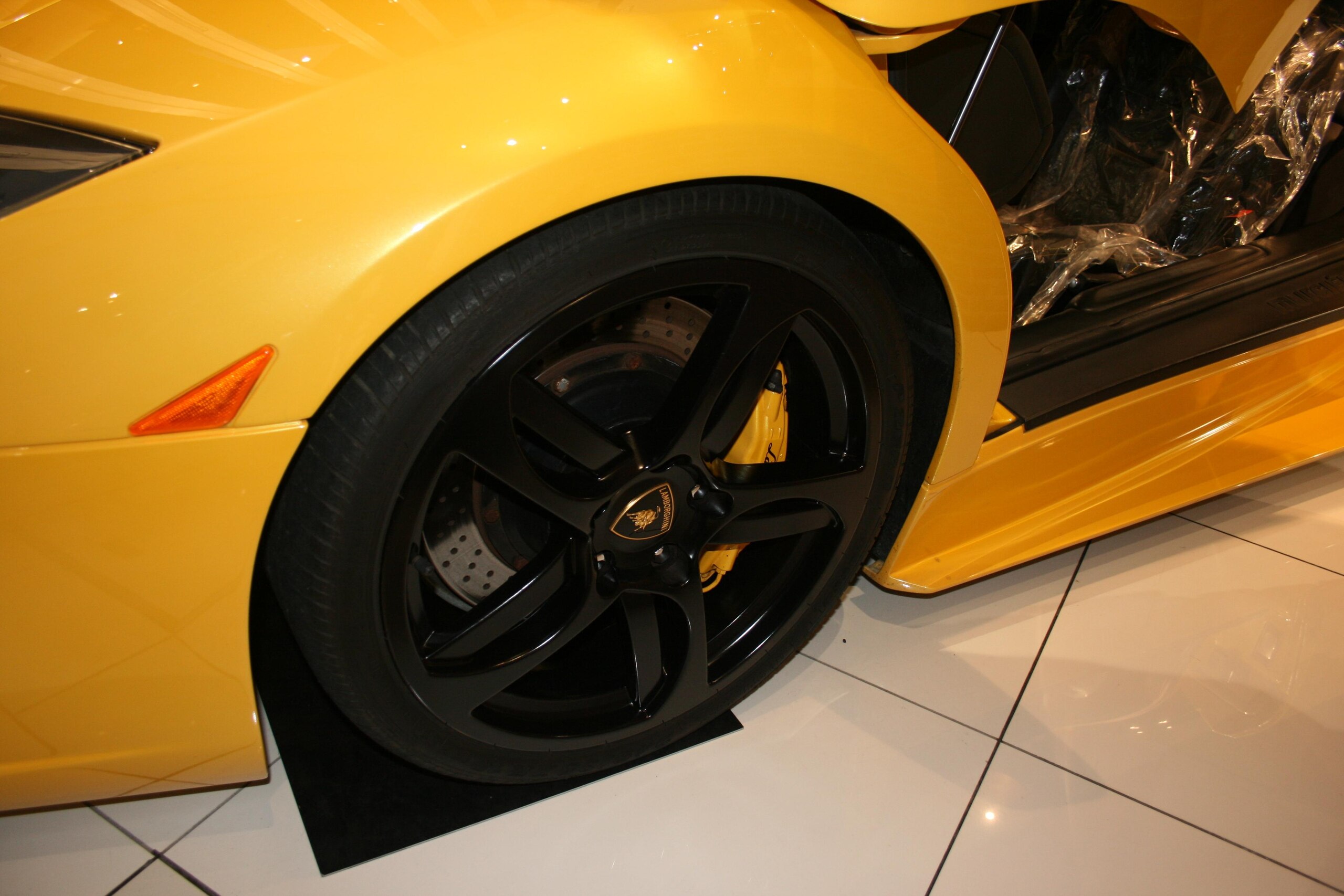 Lamborghini Murcielago (photo: 10)