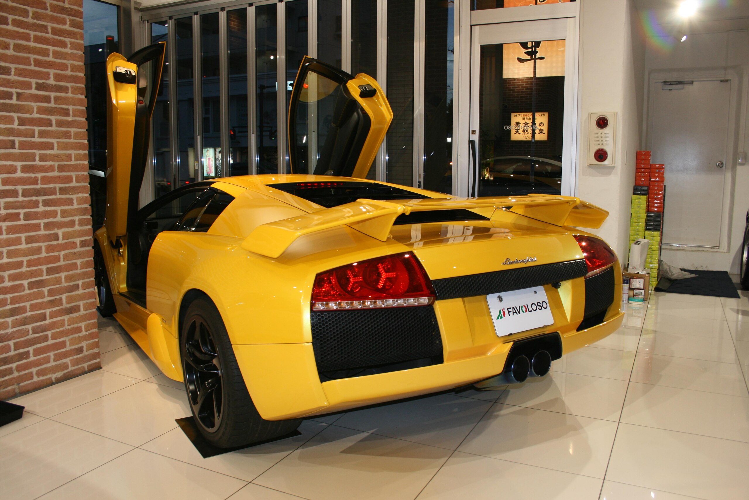 Lamborghini Murcielago (photo: 2)