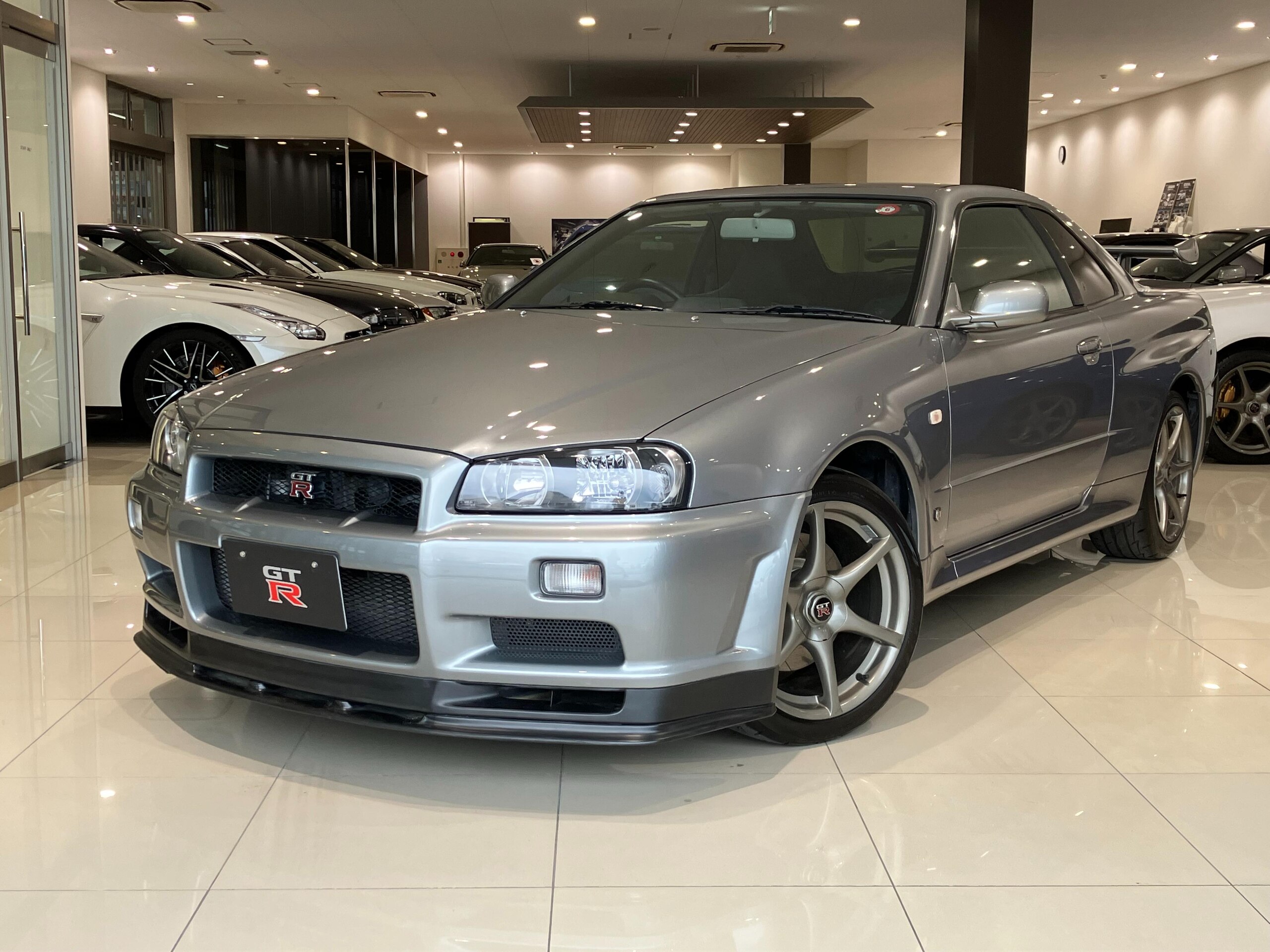 Nissan Skyline GT-R M Spec • EFJ Co., LTD