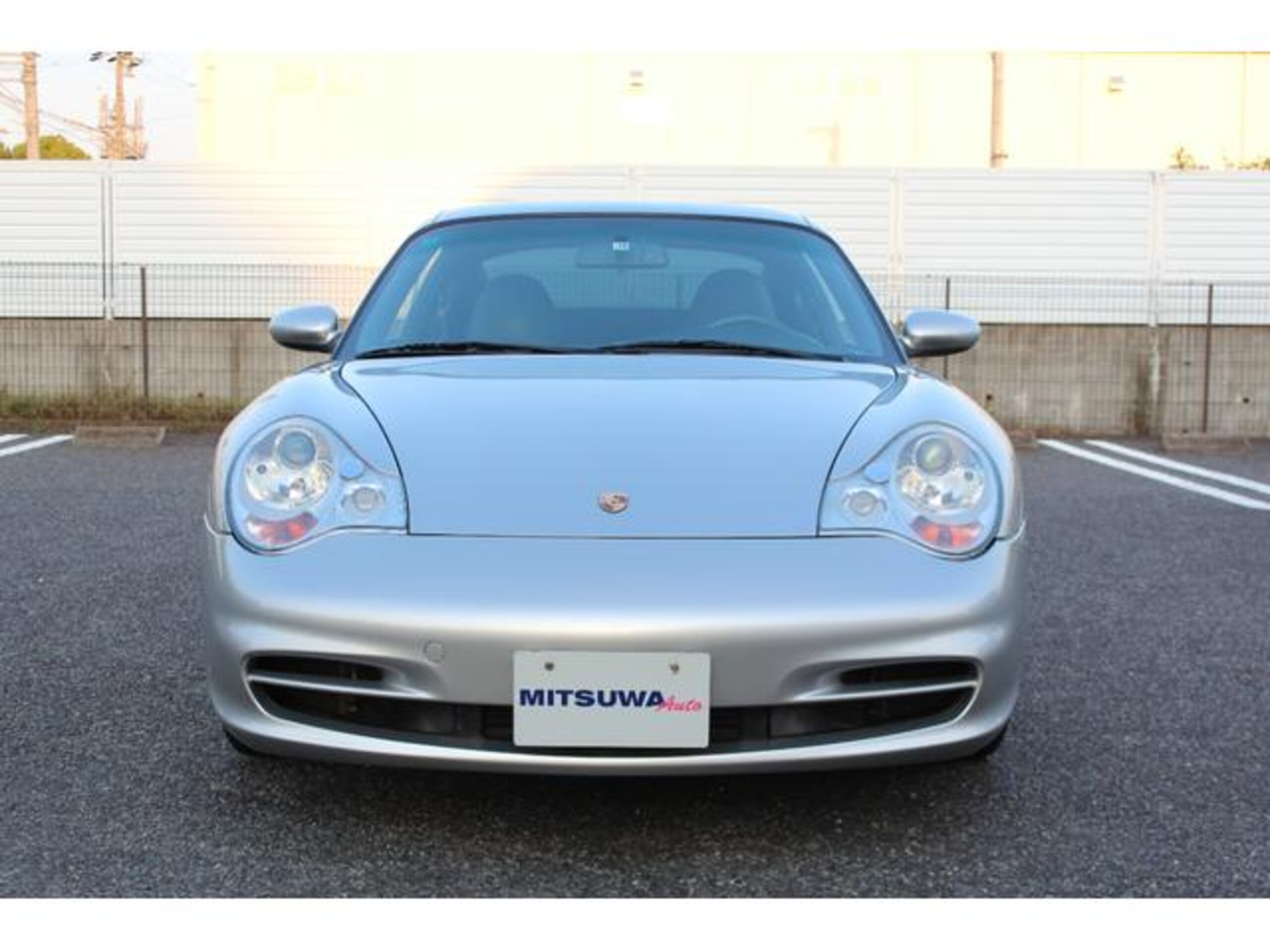 Porsche 911 Carrera (photo: 1)