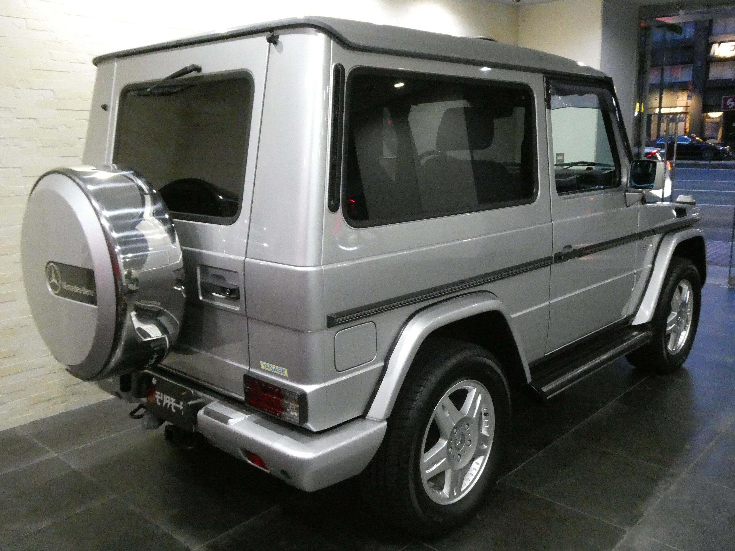 Mercedes Benz G320 (photo: 4)