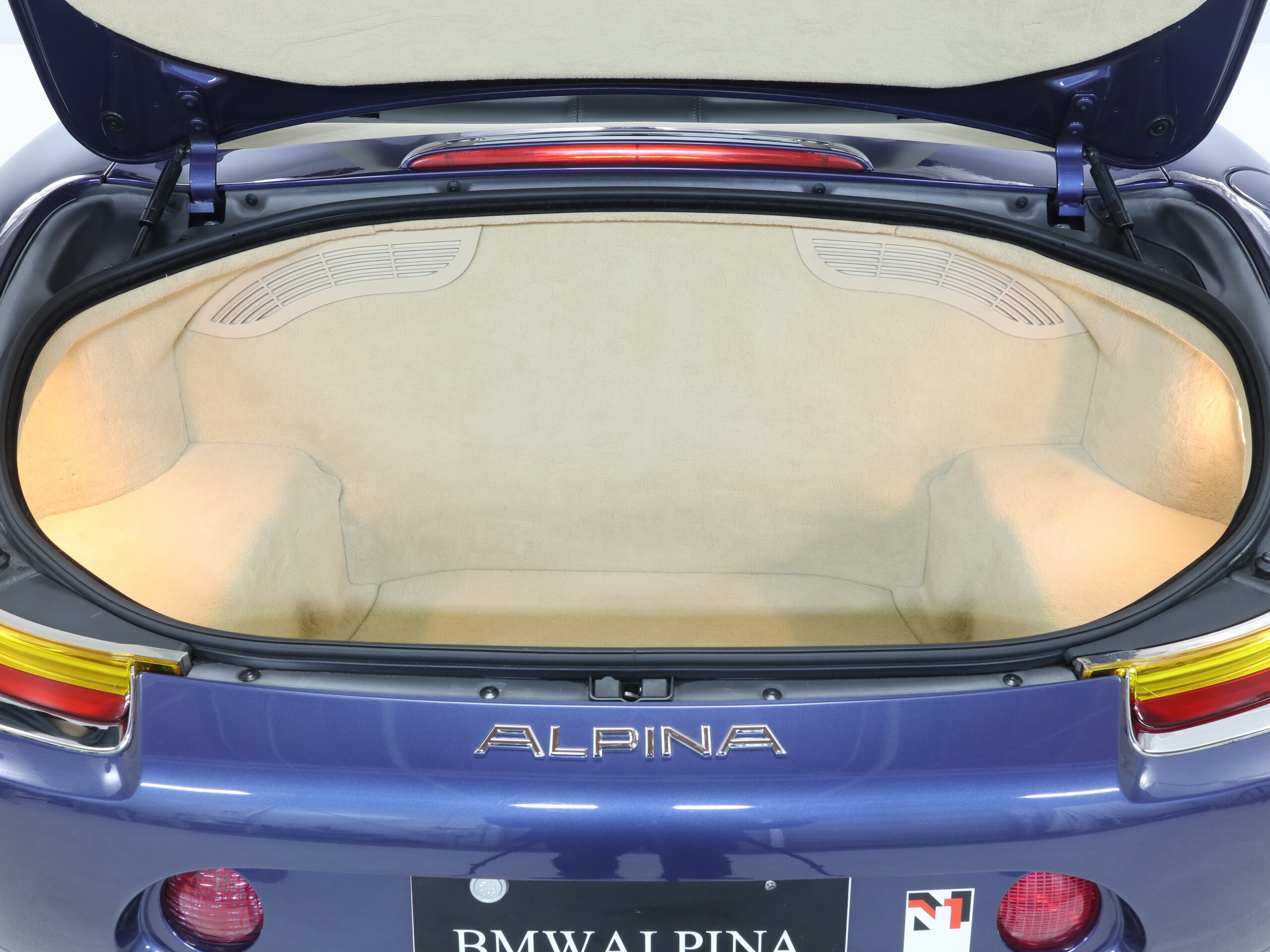 BMW Alpina Roadster V8 Limited Edition (photo: 19)