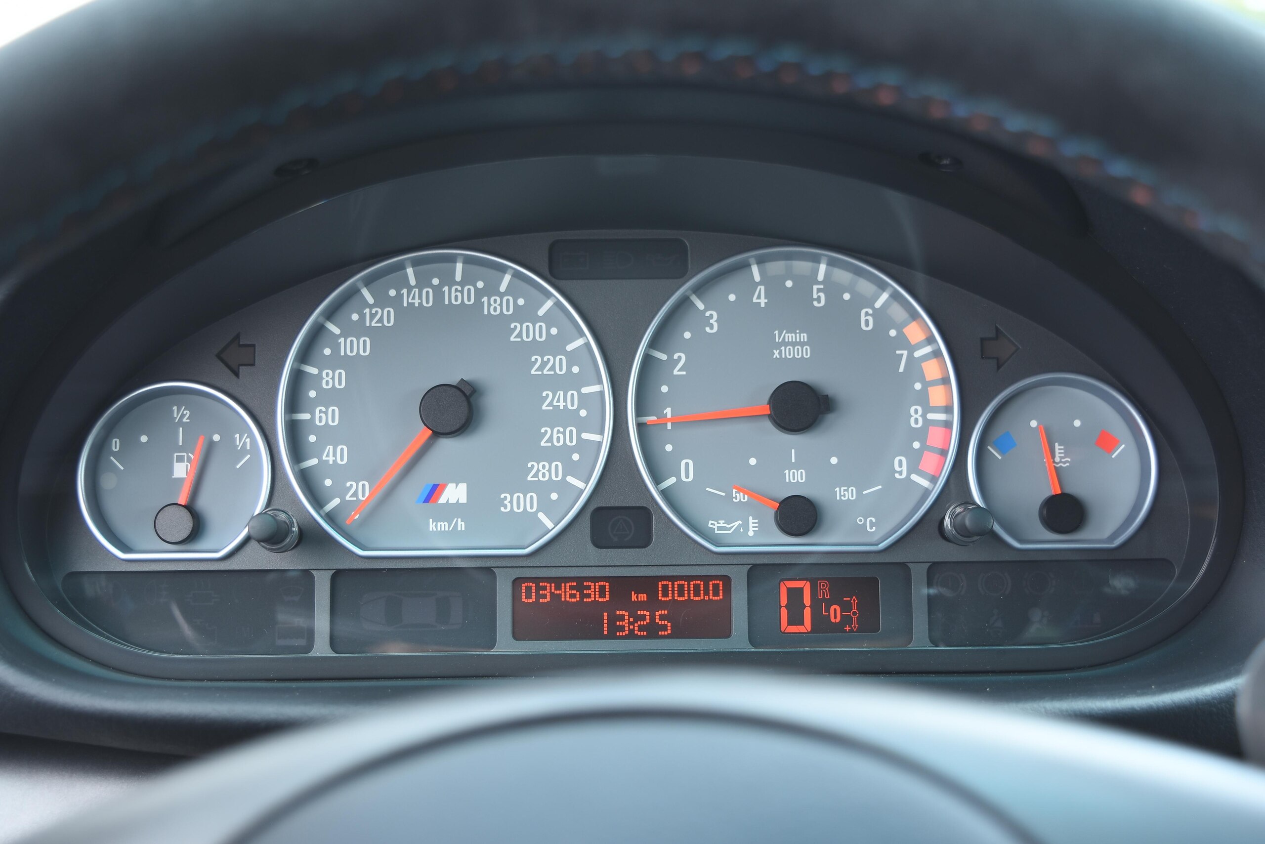 BMW M3 CSL (photo: 11)