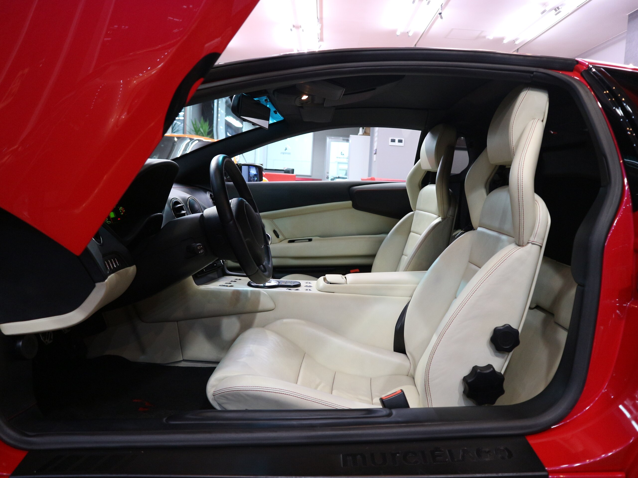 Lamborghini Murcielago (photo: 7)