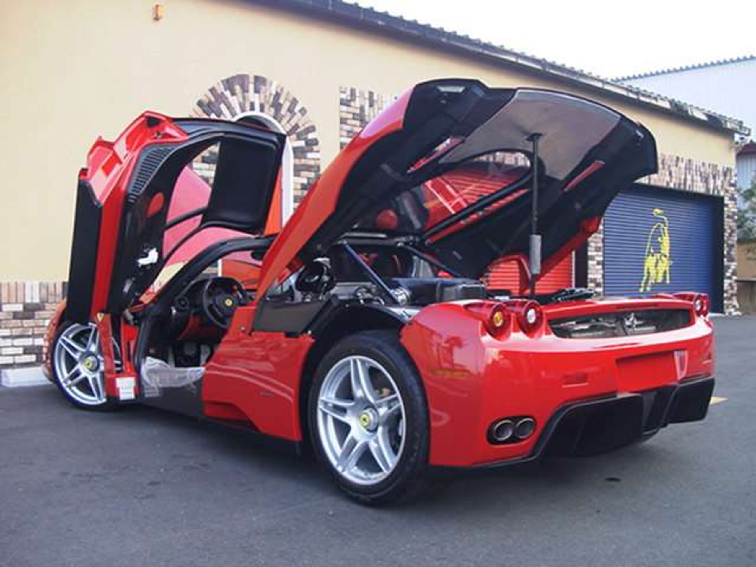 Ferrari Enzo (photo: 5)