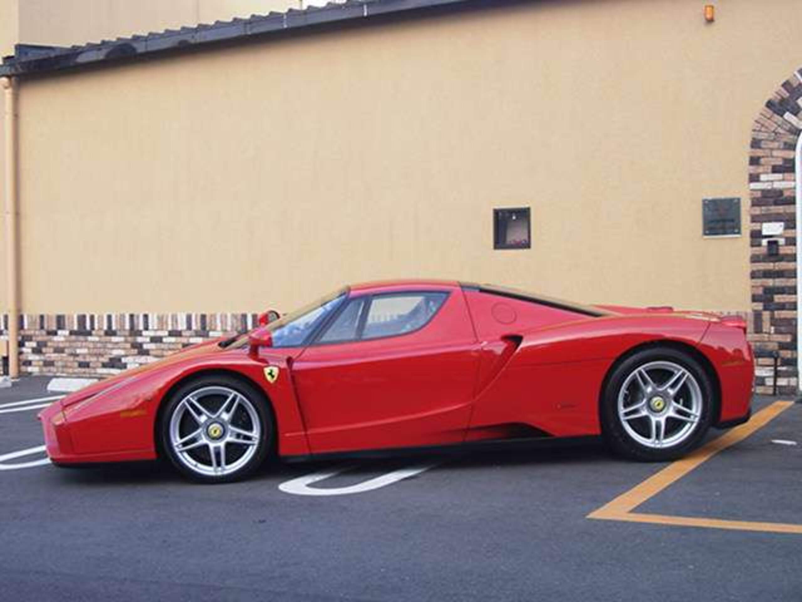 Ferrari Enzo (photo: 6)