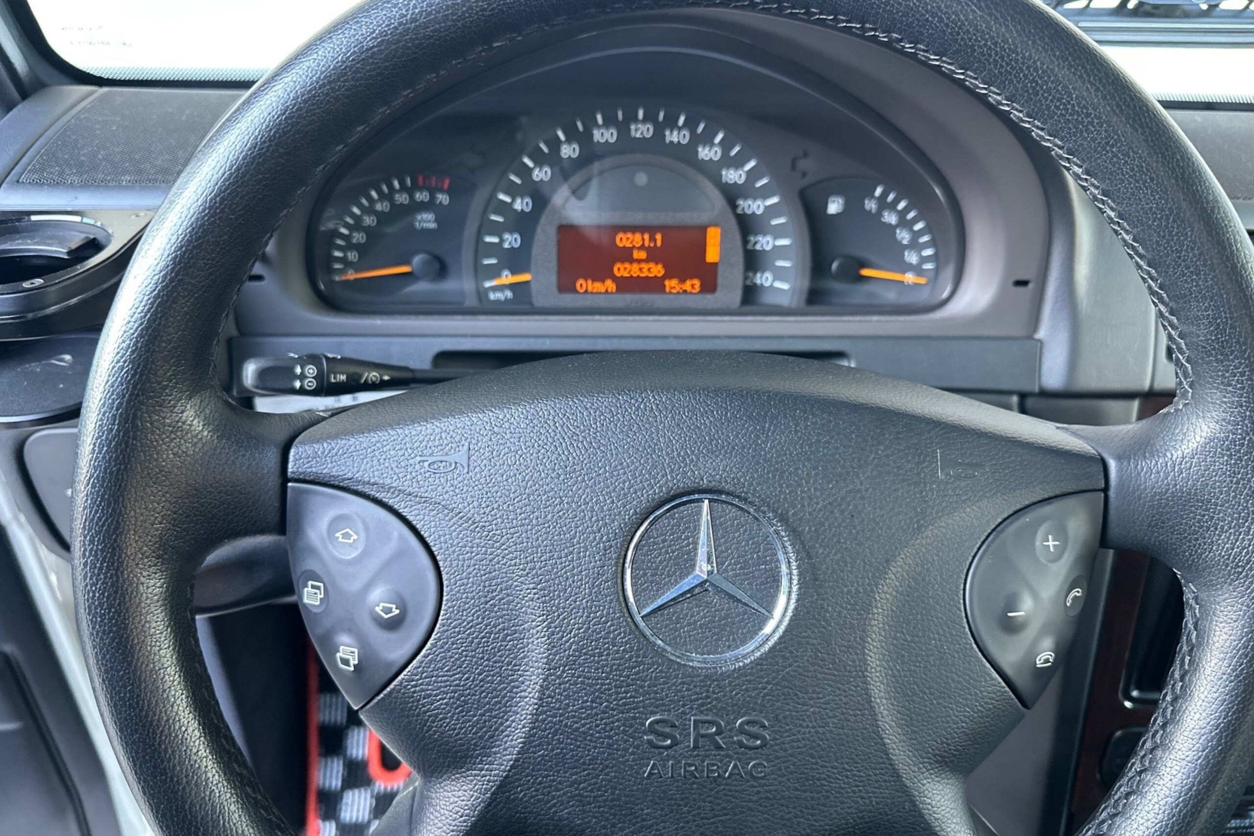 Mercedes Benz G320 (photo: 10)