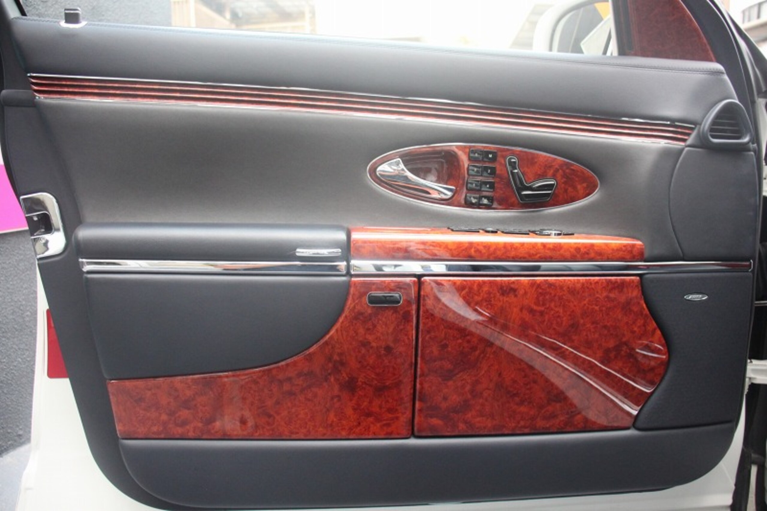 Mercedes Benz Maybach 57 (photo: 7)