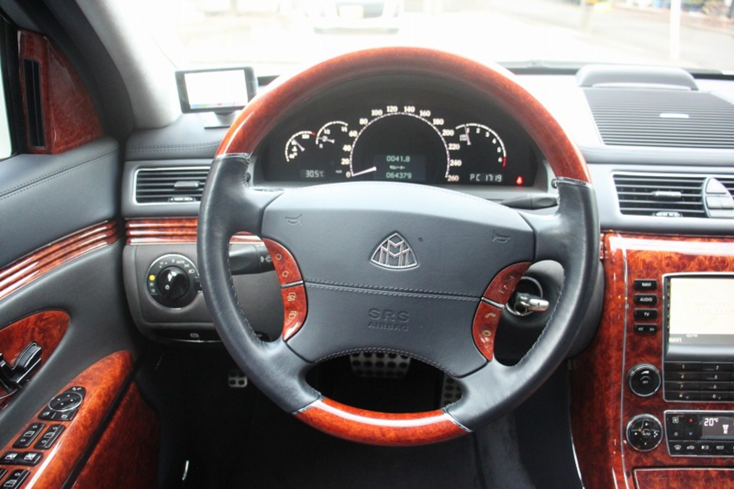 Mercedes Benz Maybach 57 (photo: 12)