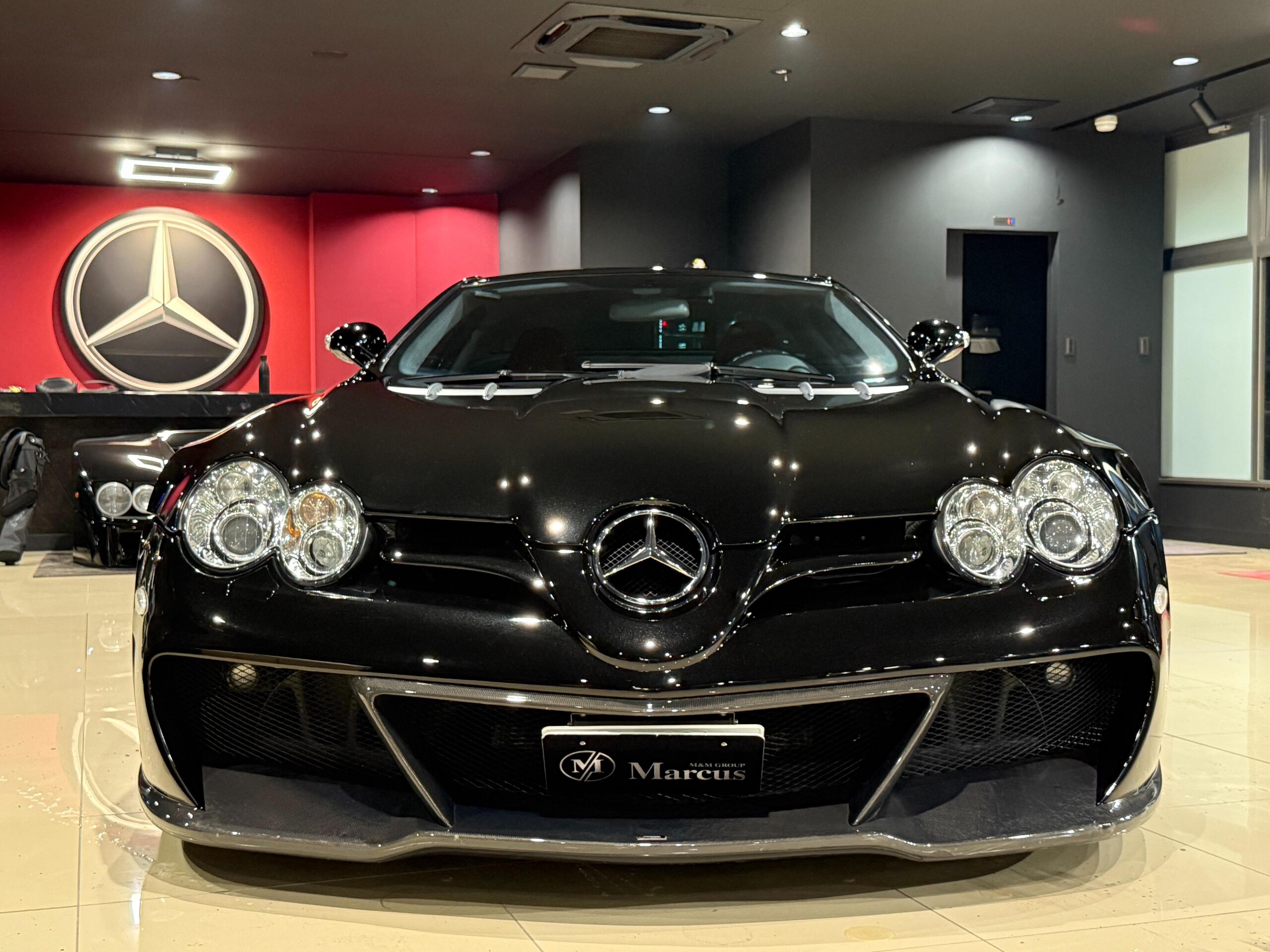 Mercedes Benz SLR McLaren (photo: 1)