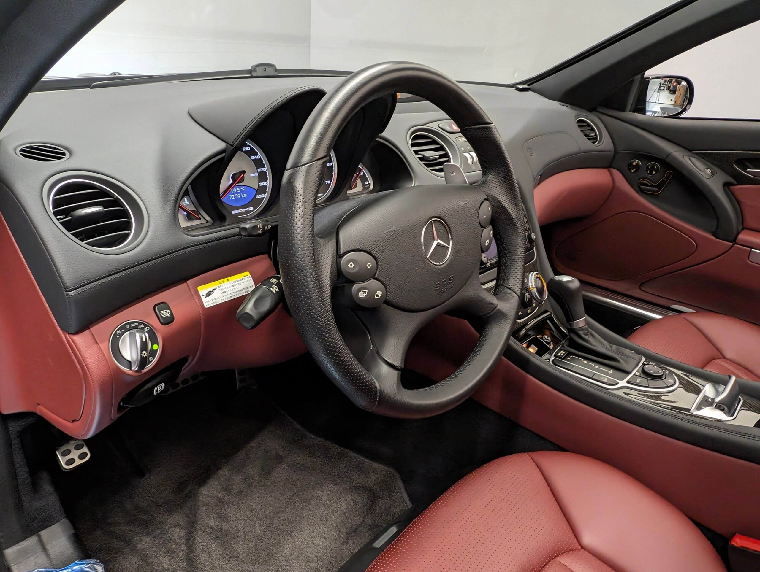 Mercedes Benz SL55 AMG (photo: 11)