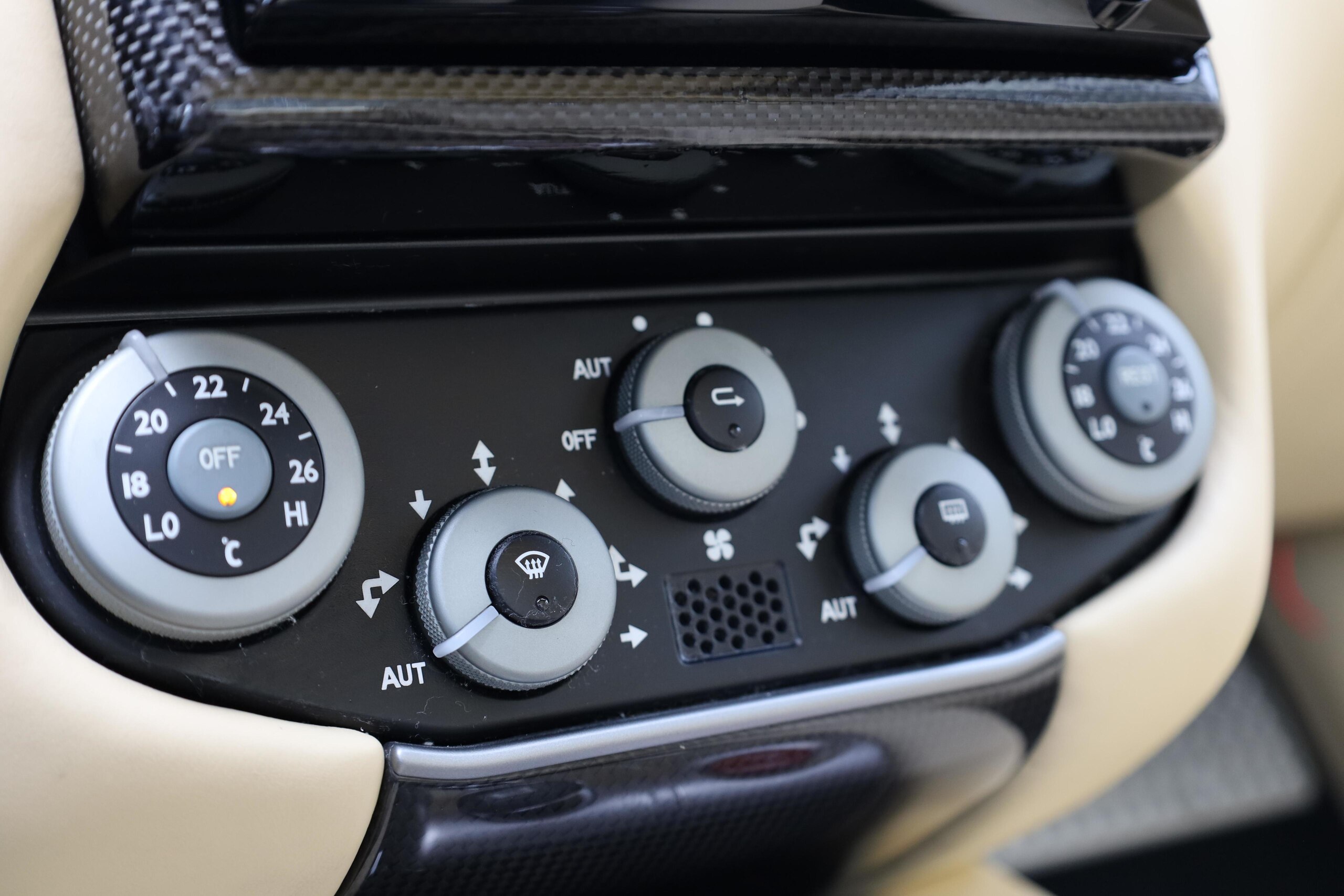 Ferrari 599 GTB (photo: 8)
