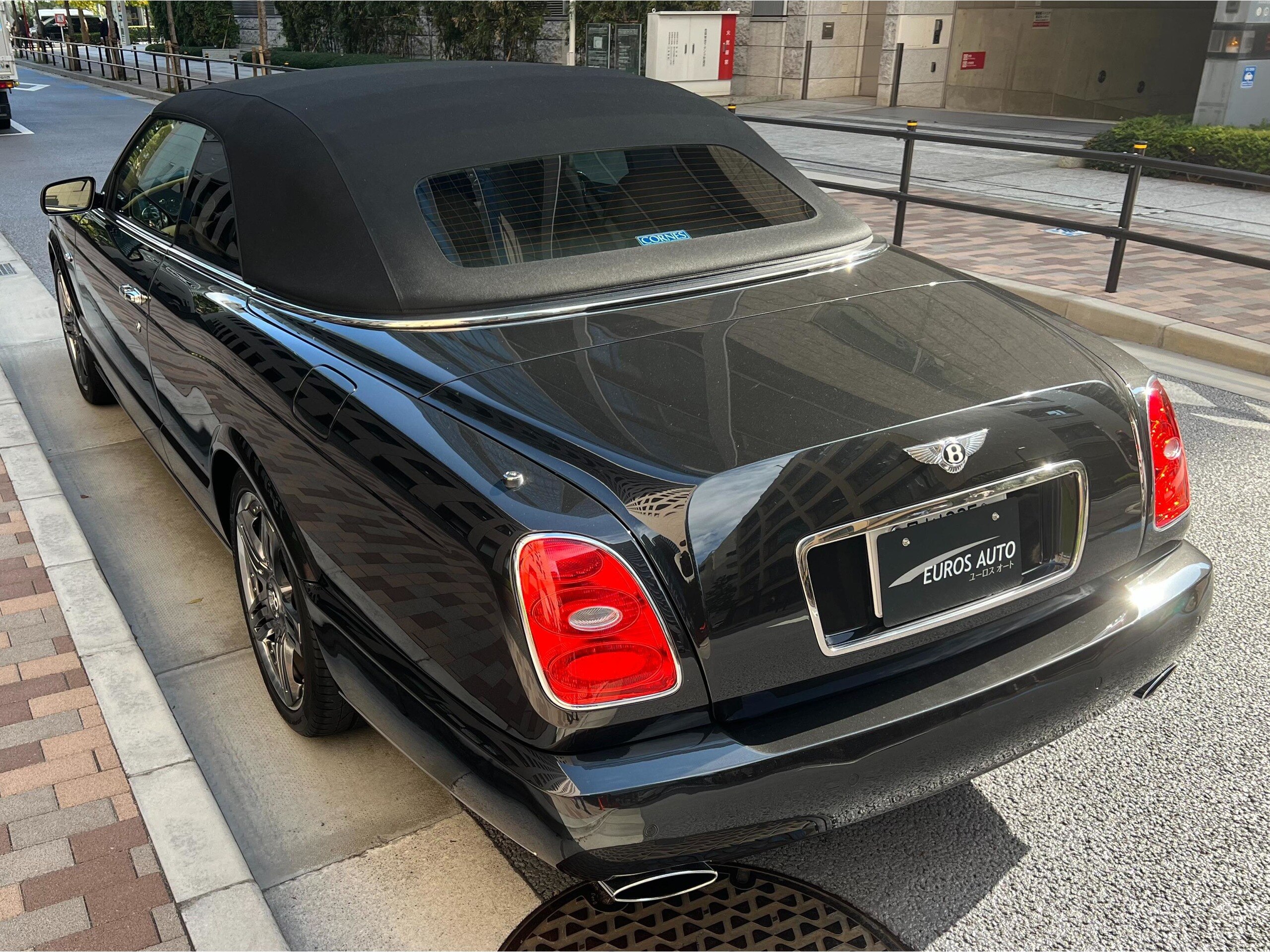 Bentley Azure (photo: 6)