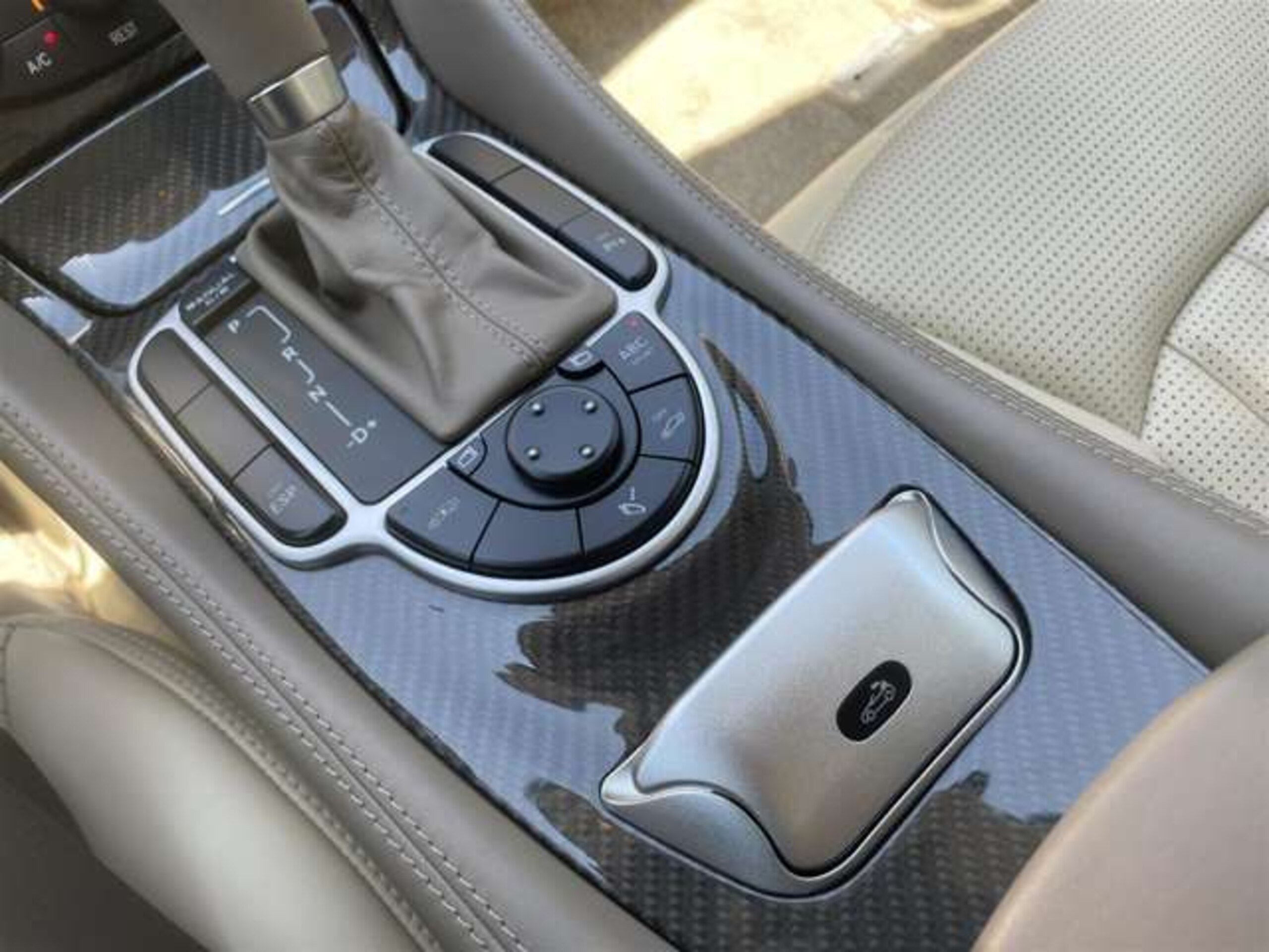 Mercedes Benz SL65 AMG (photo: 14)