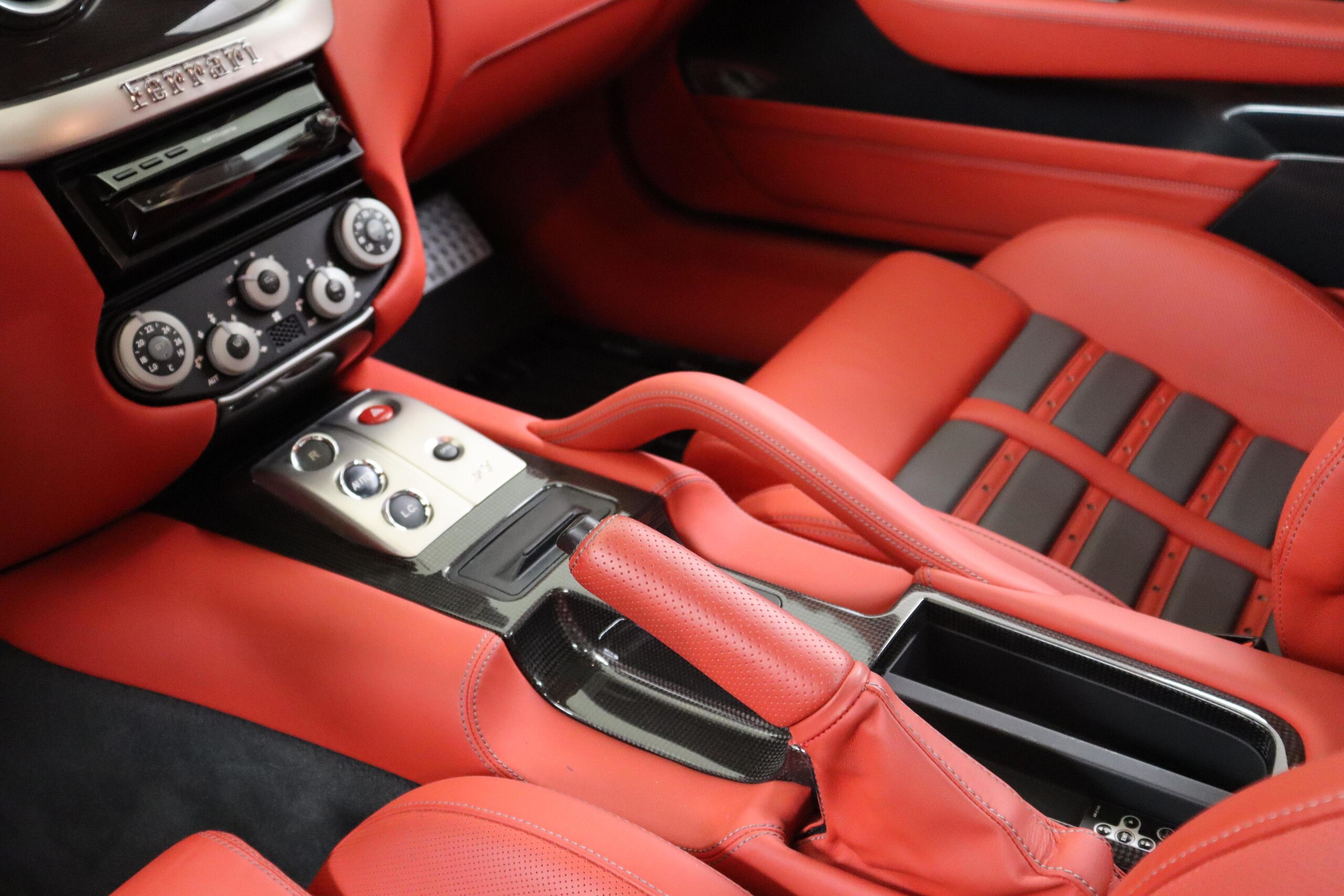 Ferrari 599 (photo: 12)