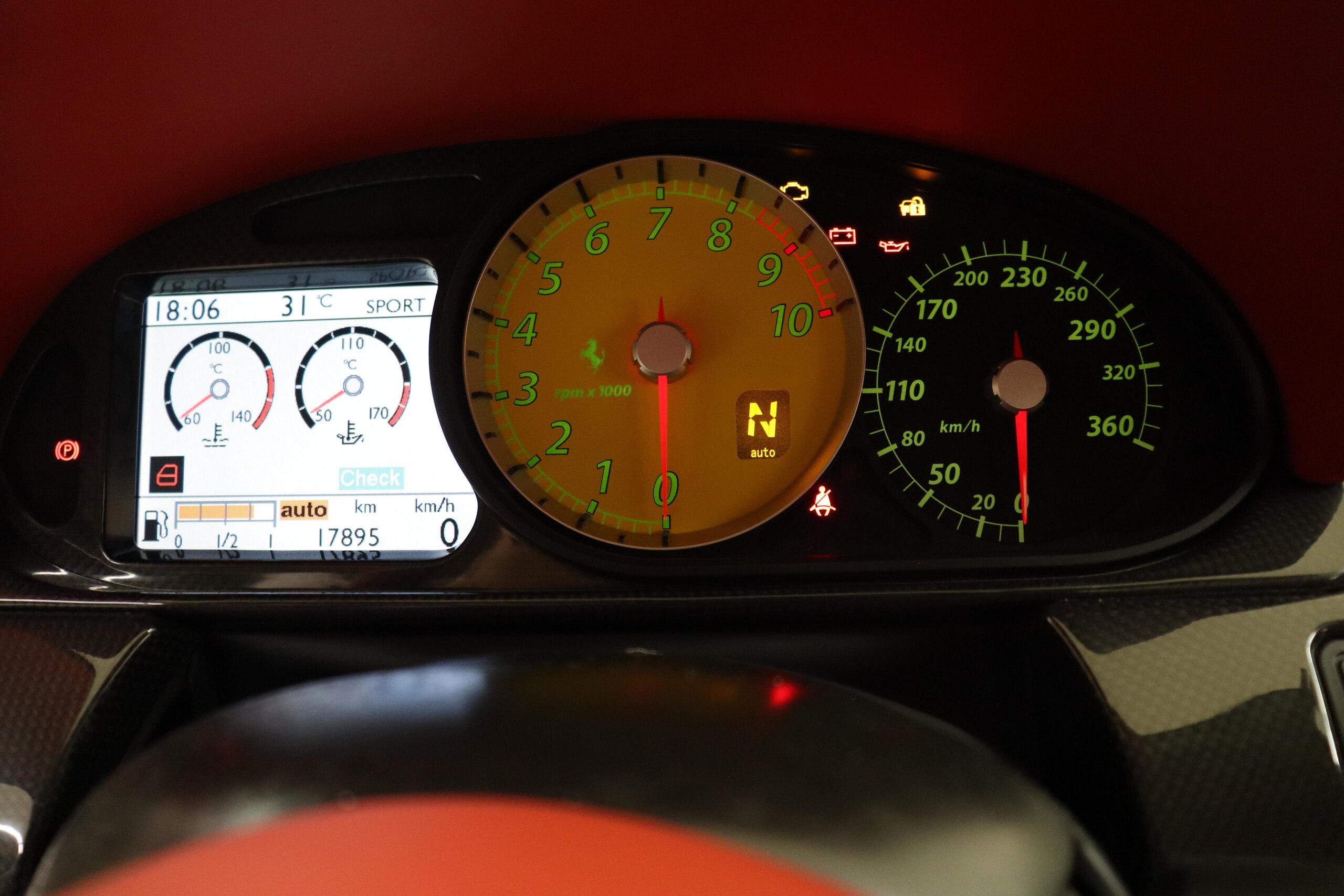Ferrari 599 (photo: 11)