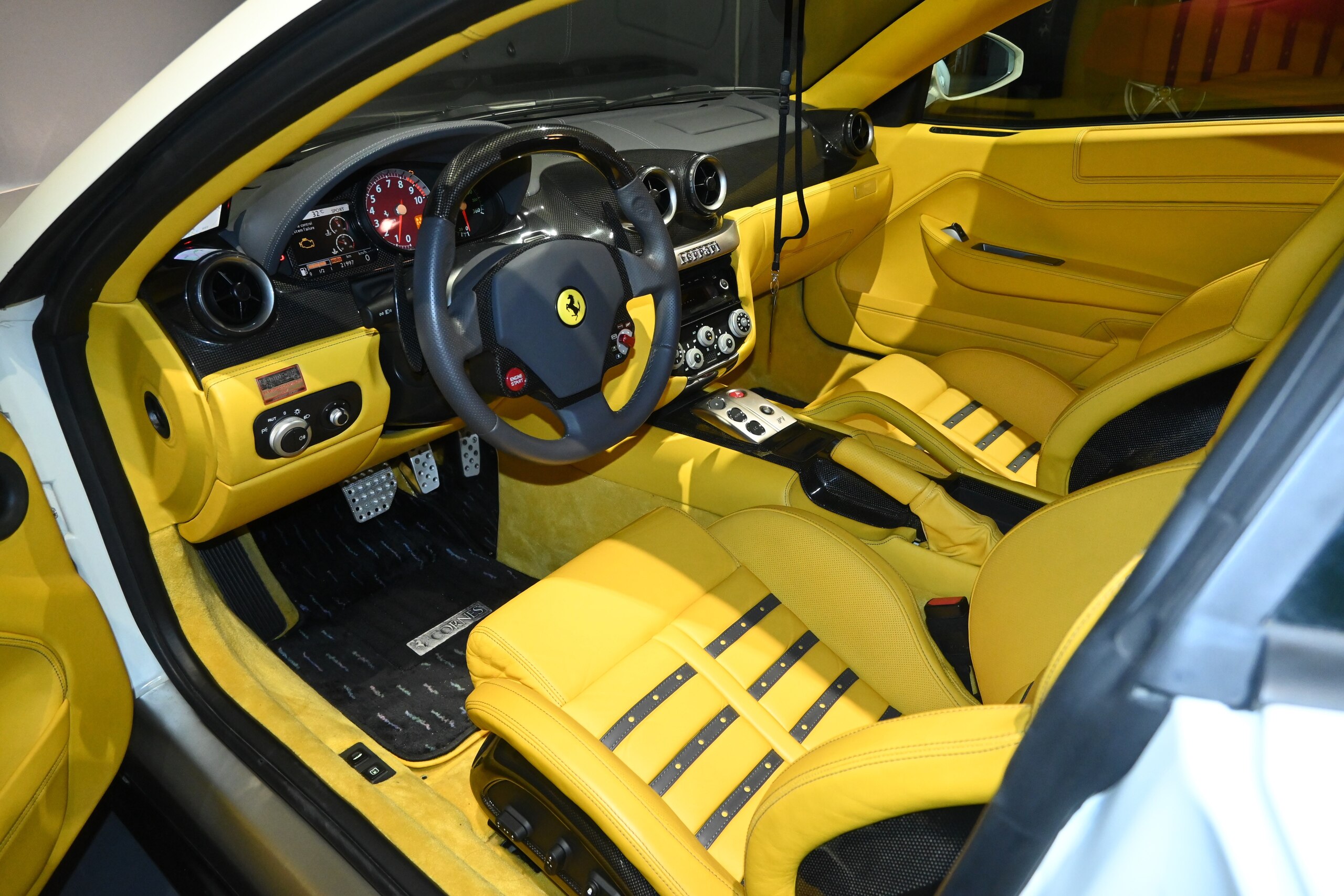 Ferrari 599 (photo: 7)