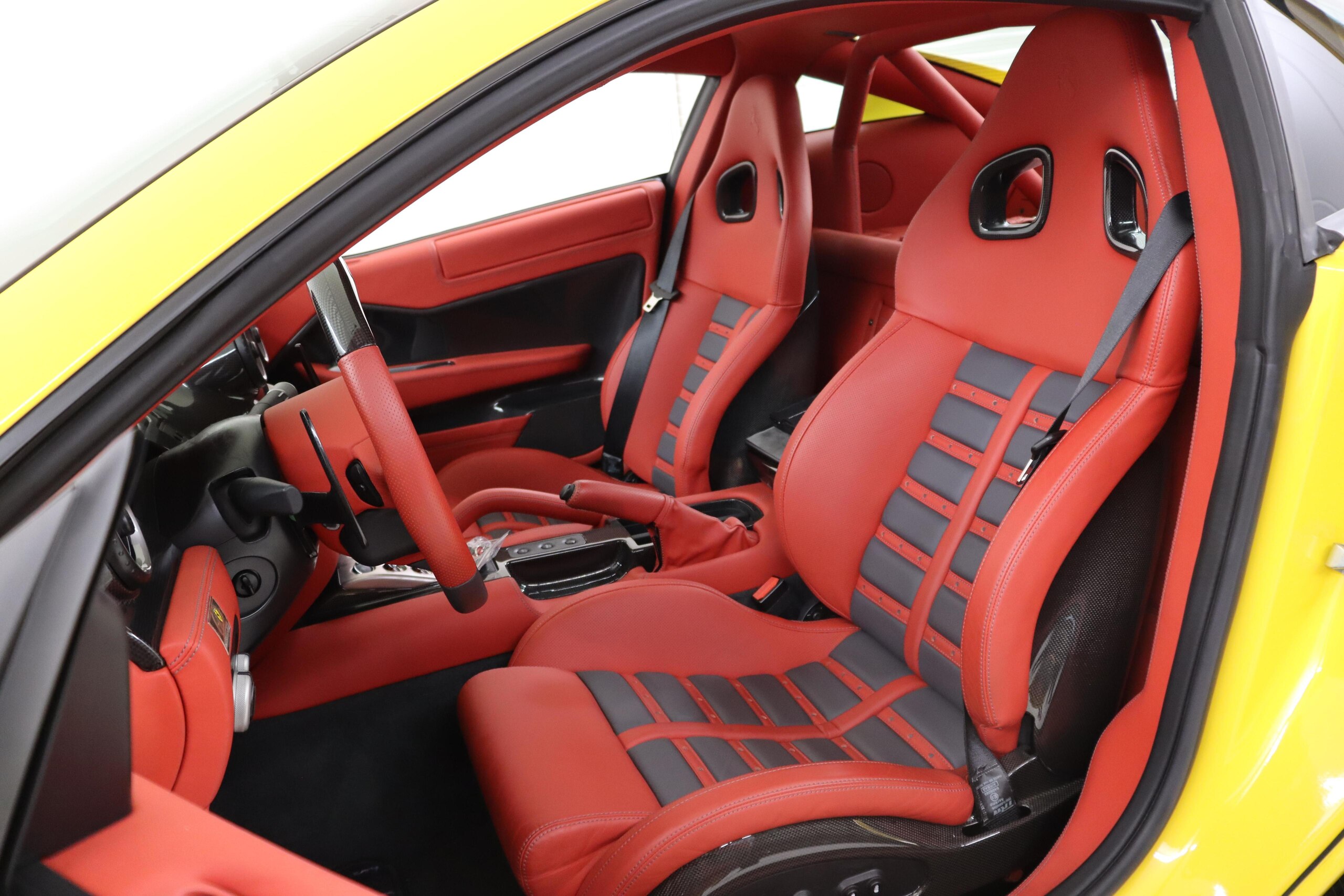 Ferrari 599 (photo: 8)